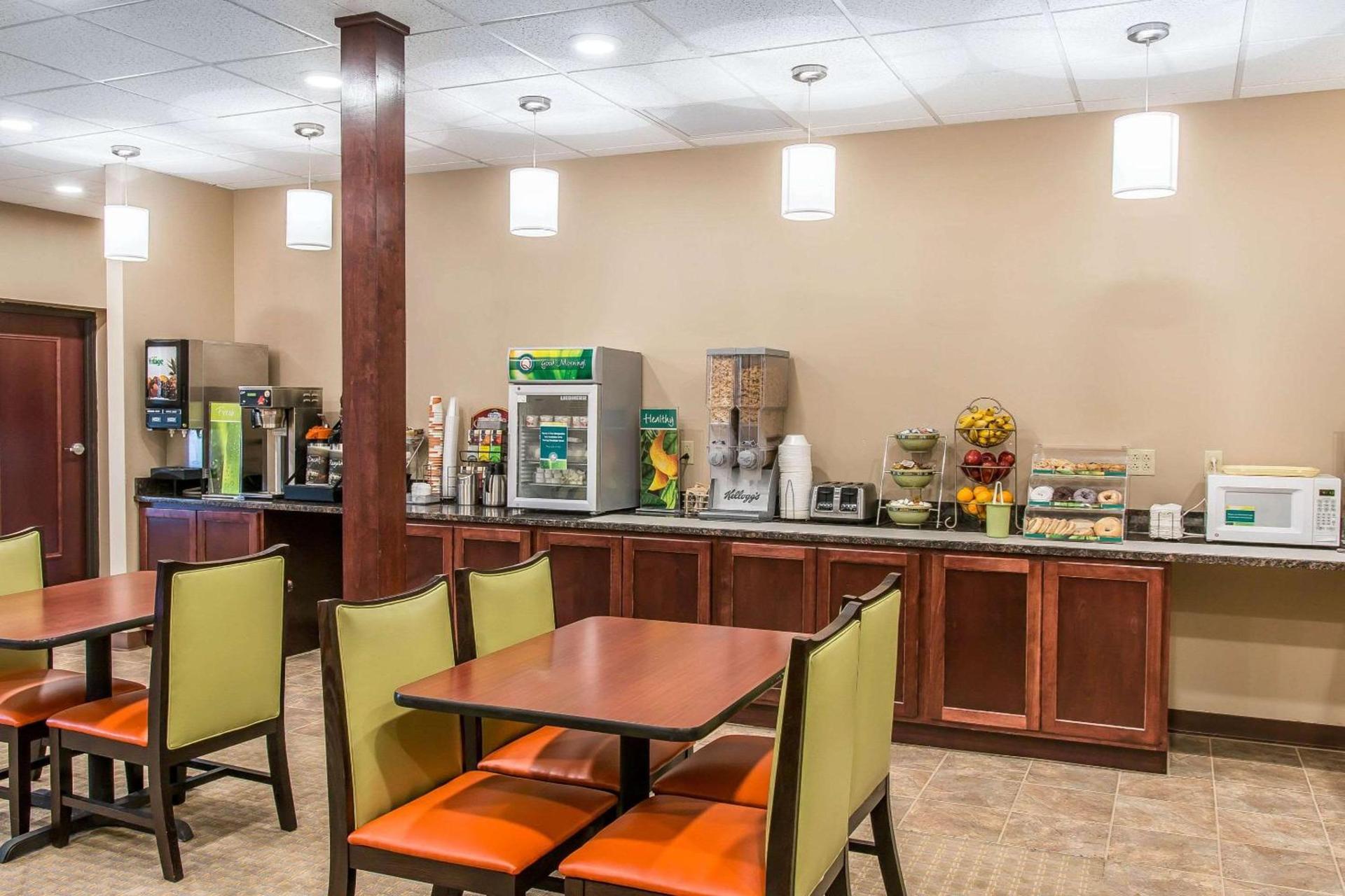 Quality Inn & Suites Houghton Downtown photo 22