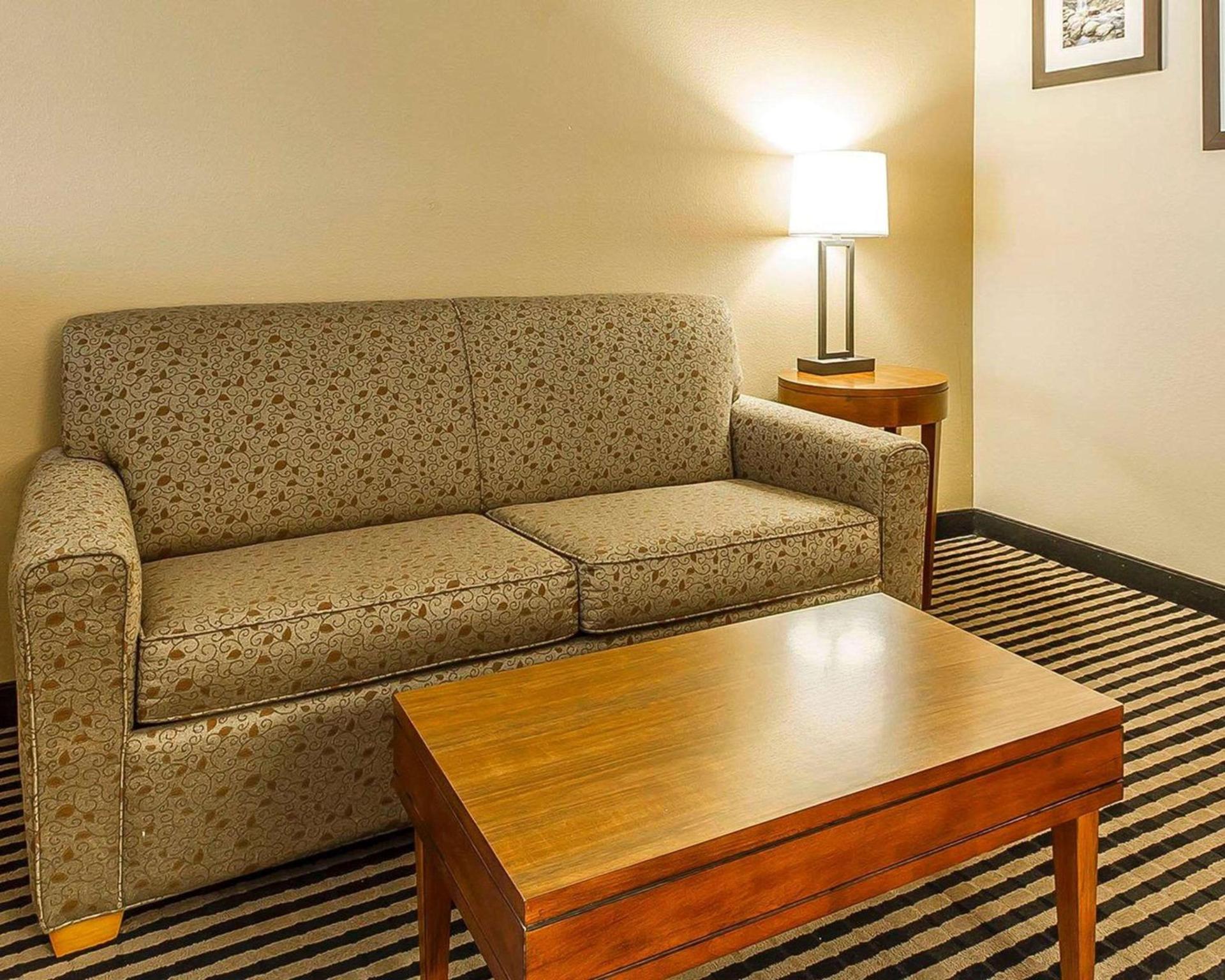 Comfort Inn Owatonna near Medical Center photo 10