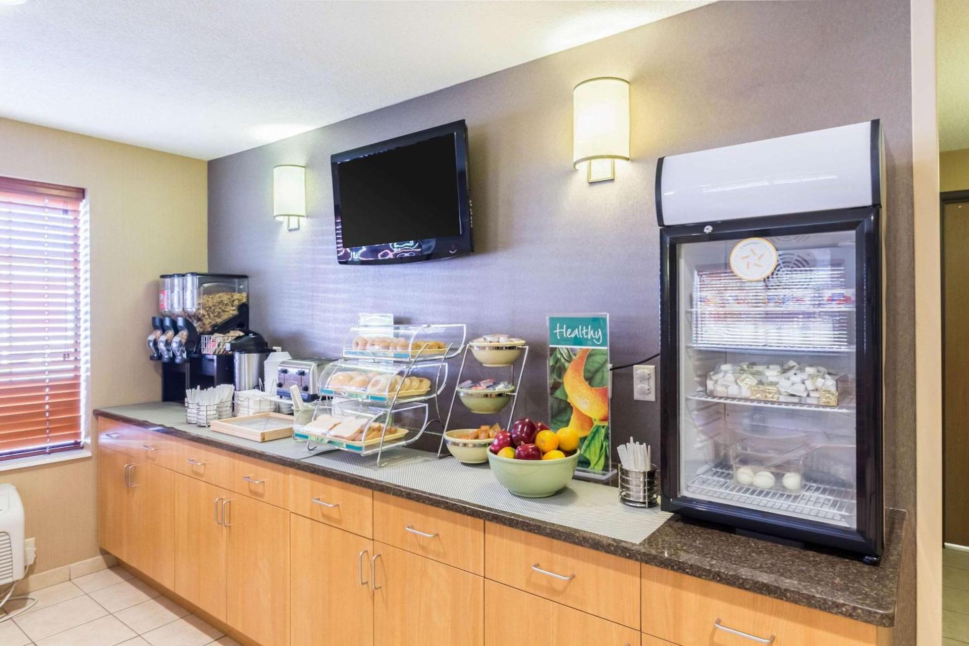 Quality Inn Marshall near University photo 45