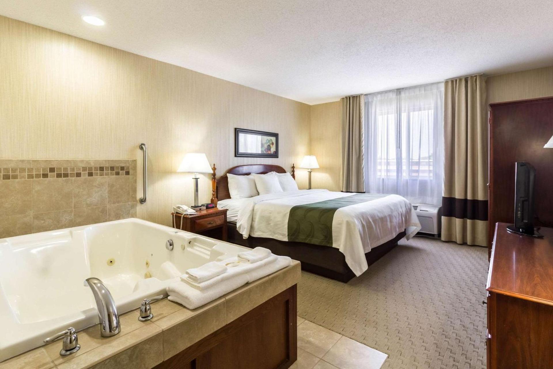 Quality Inn Marshall near University photo 28