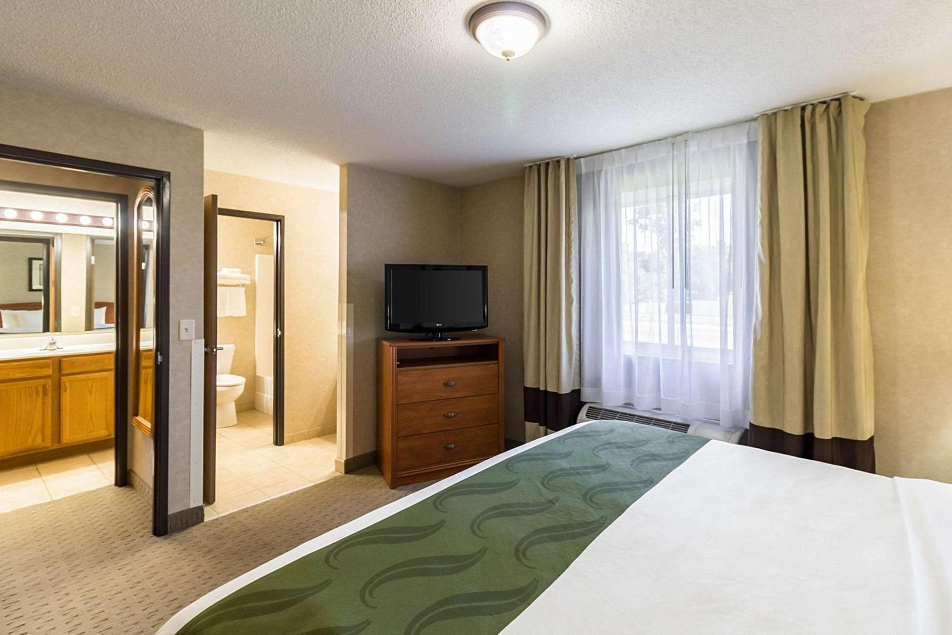 Quality Inn Marshall near University photo 40