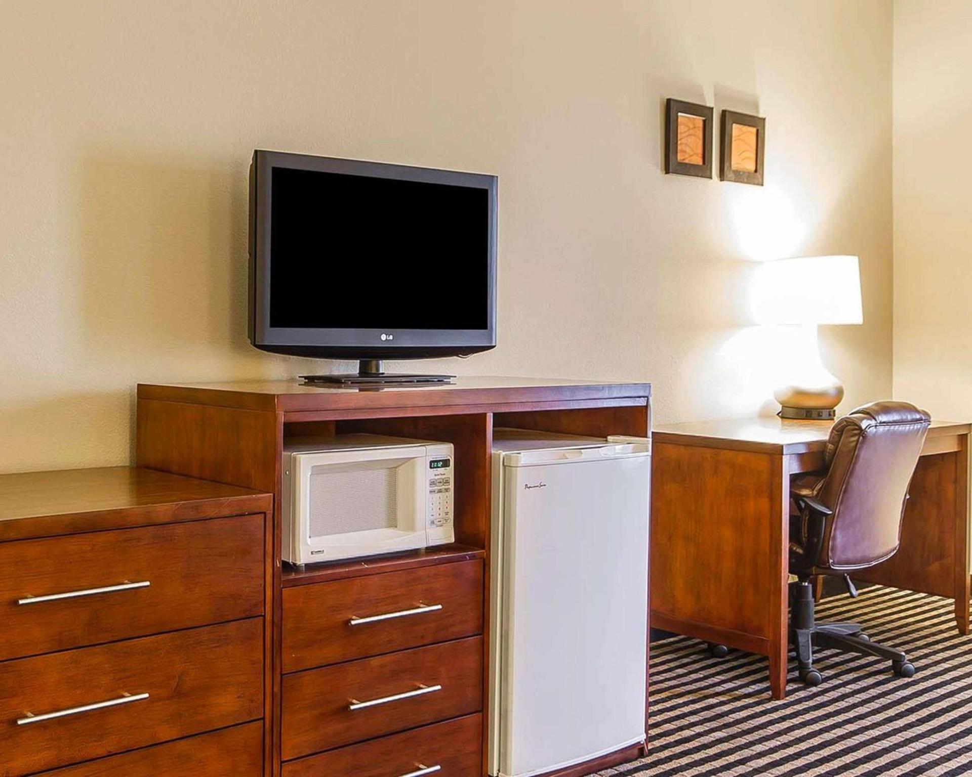 Comfort Inn Owatonna near Medical Center photo 23