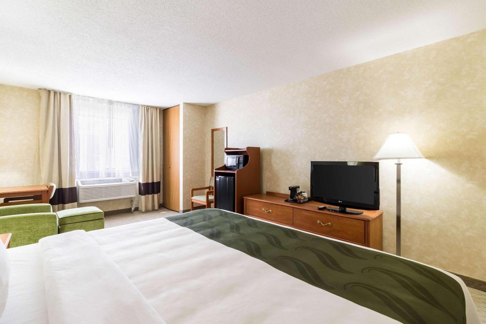 Quality Inn Marshall near University photo 18