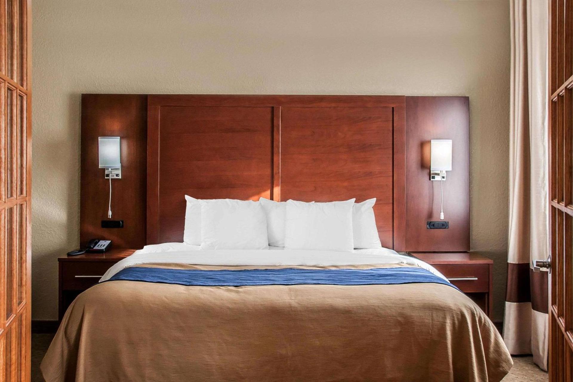Comfort Inn Fergus Falls photo 20