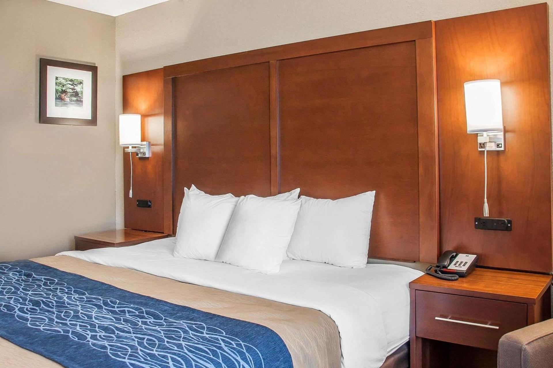 Comfort Inn Fergus Falls photo 22
