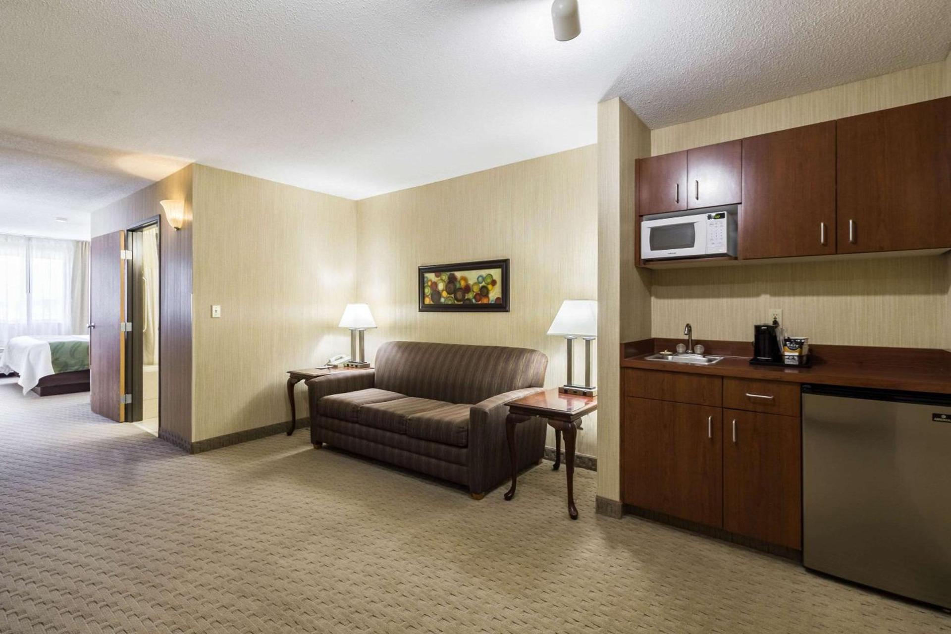 Quality Inn Marshall near University photo 29