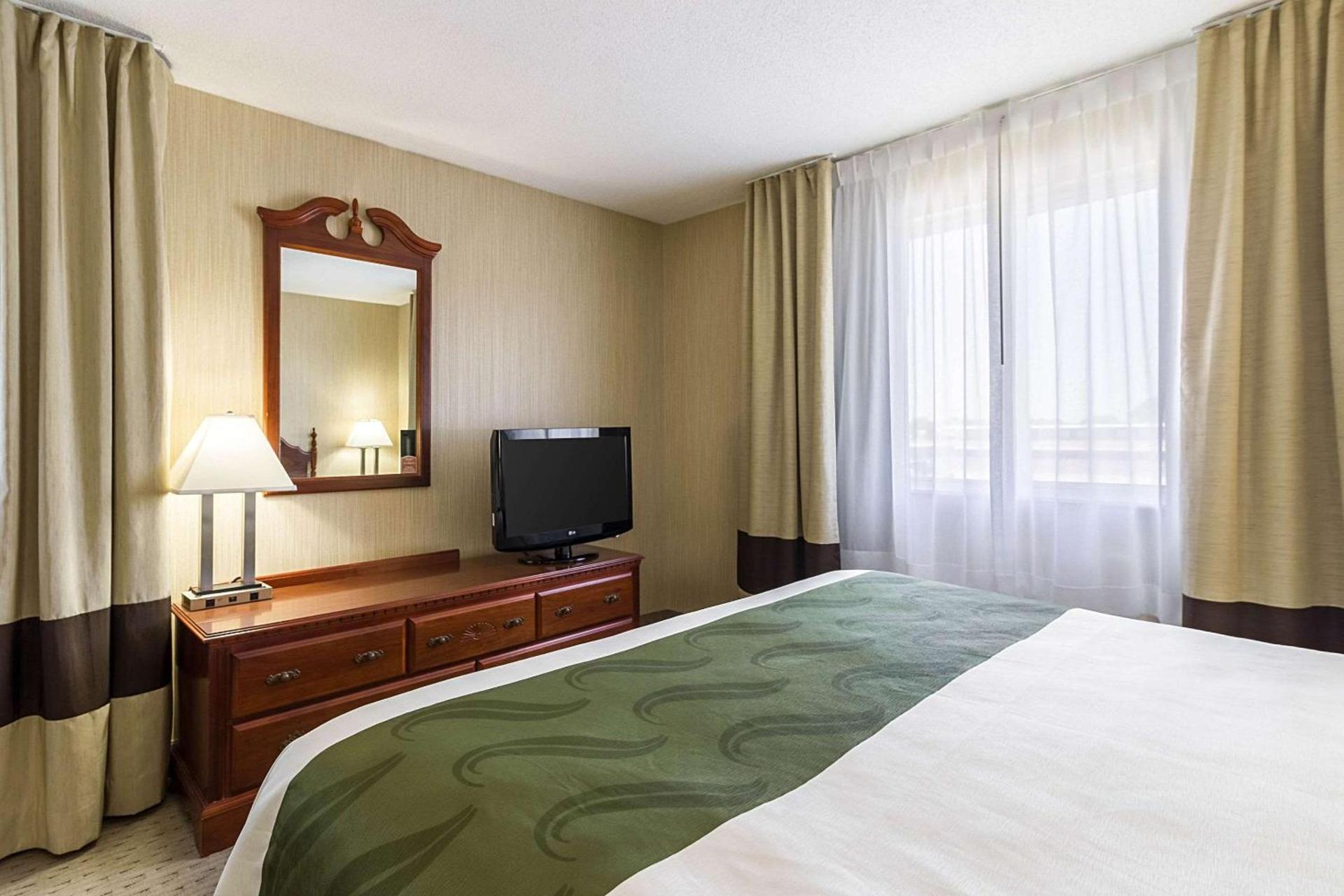 Quality Inn Marshall near University photo 35