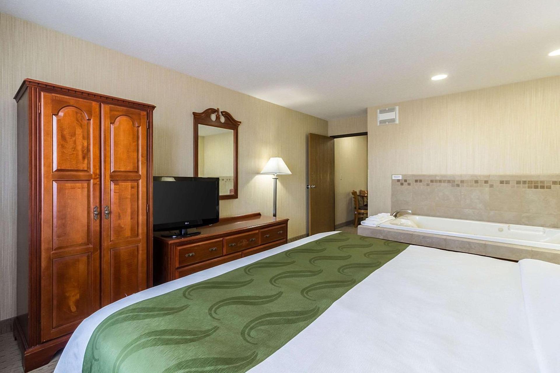 Quality Inn Marshall near University photo 27