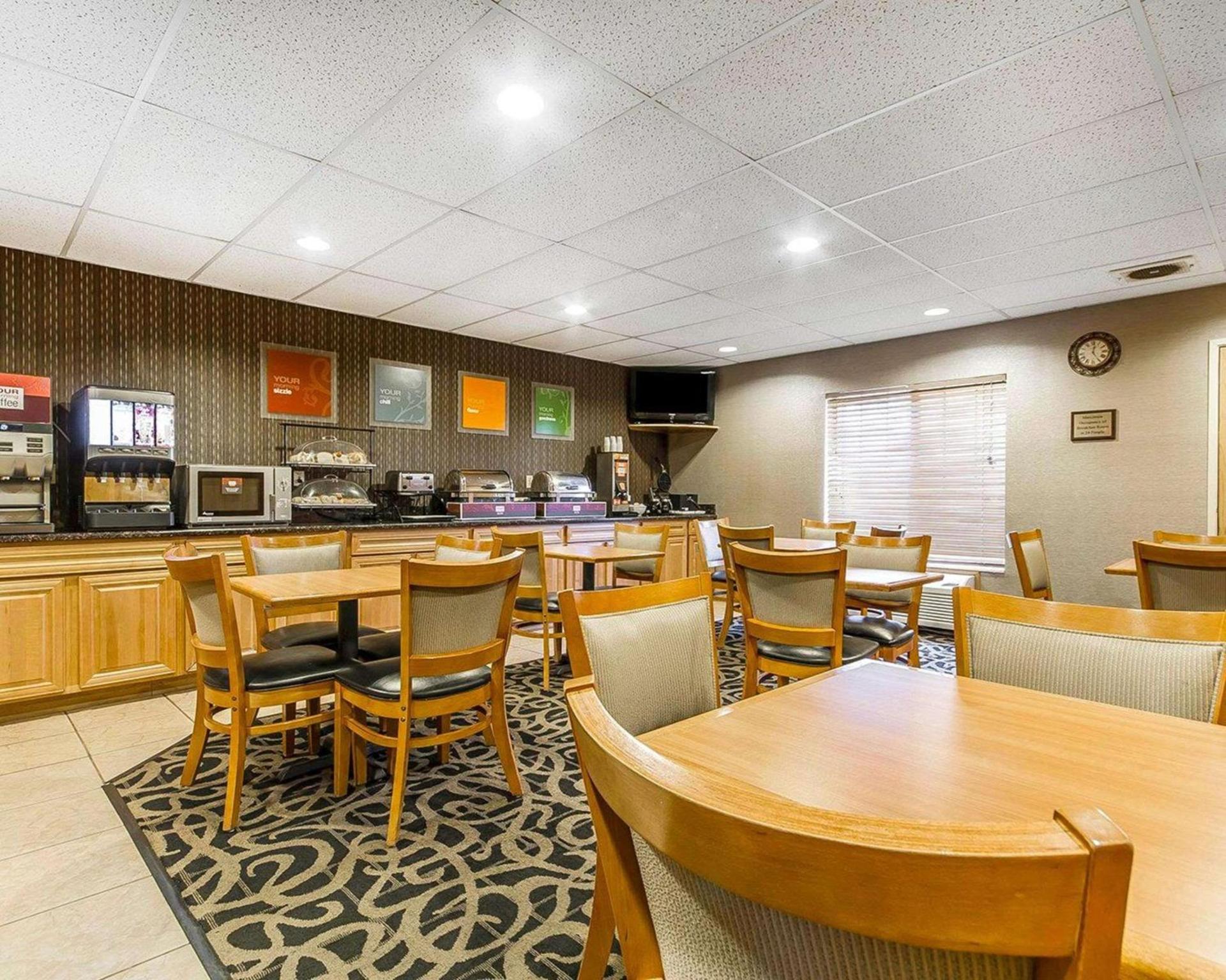 Comfort Inn Owatonna near Medical Center photo 50