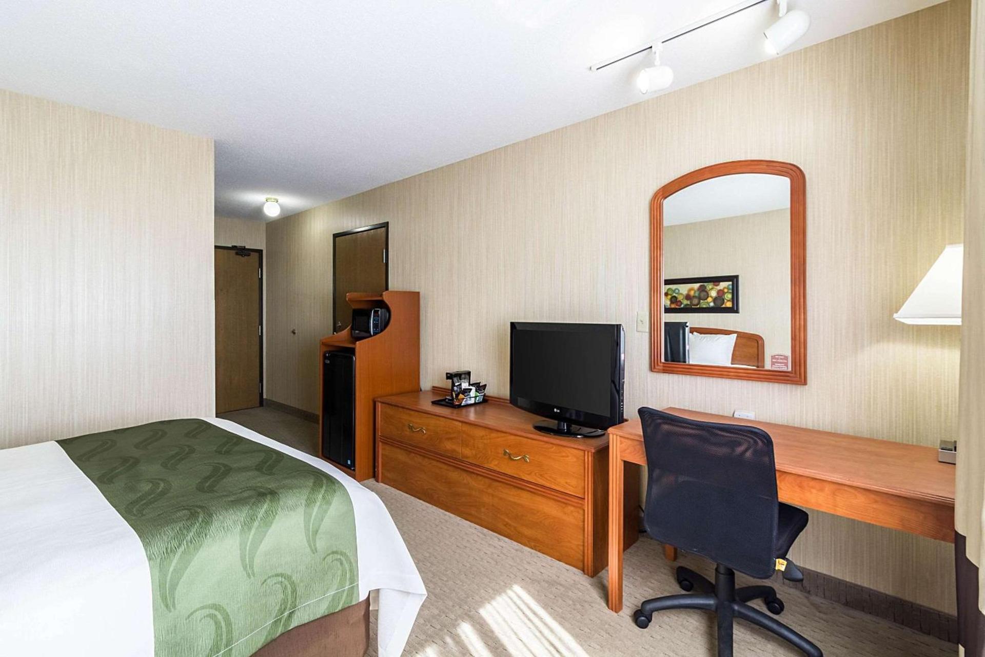 Quality Inn Marshall near University photo 10