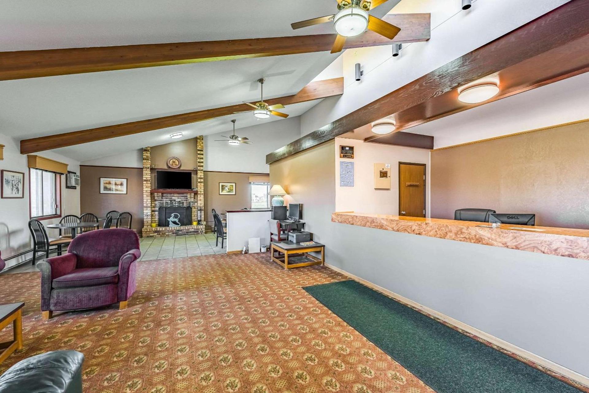 Rodeway Inn Saint Joseph photo 7