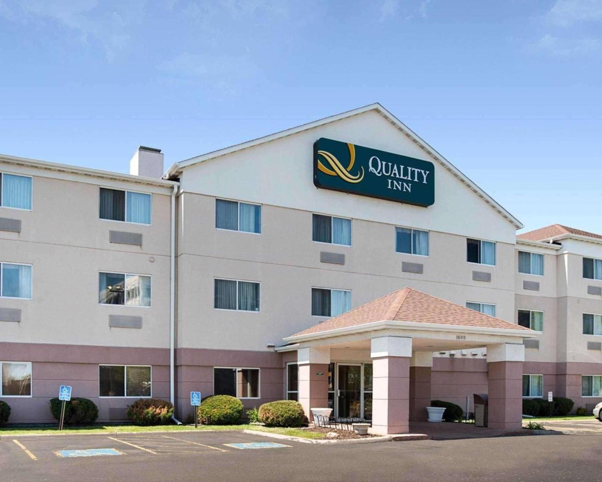 Quality Inn Brooklyn Center — hotel in Brooklyn Center