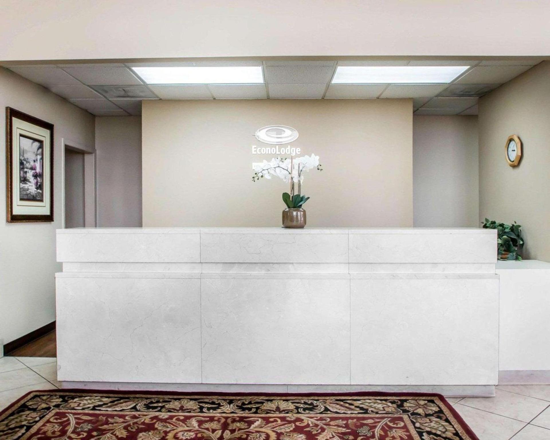 Econo Lodge Springfield I-44 photo 19