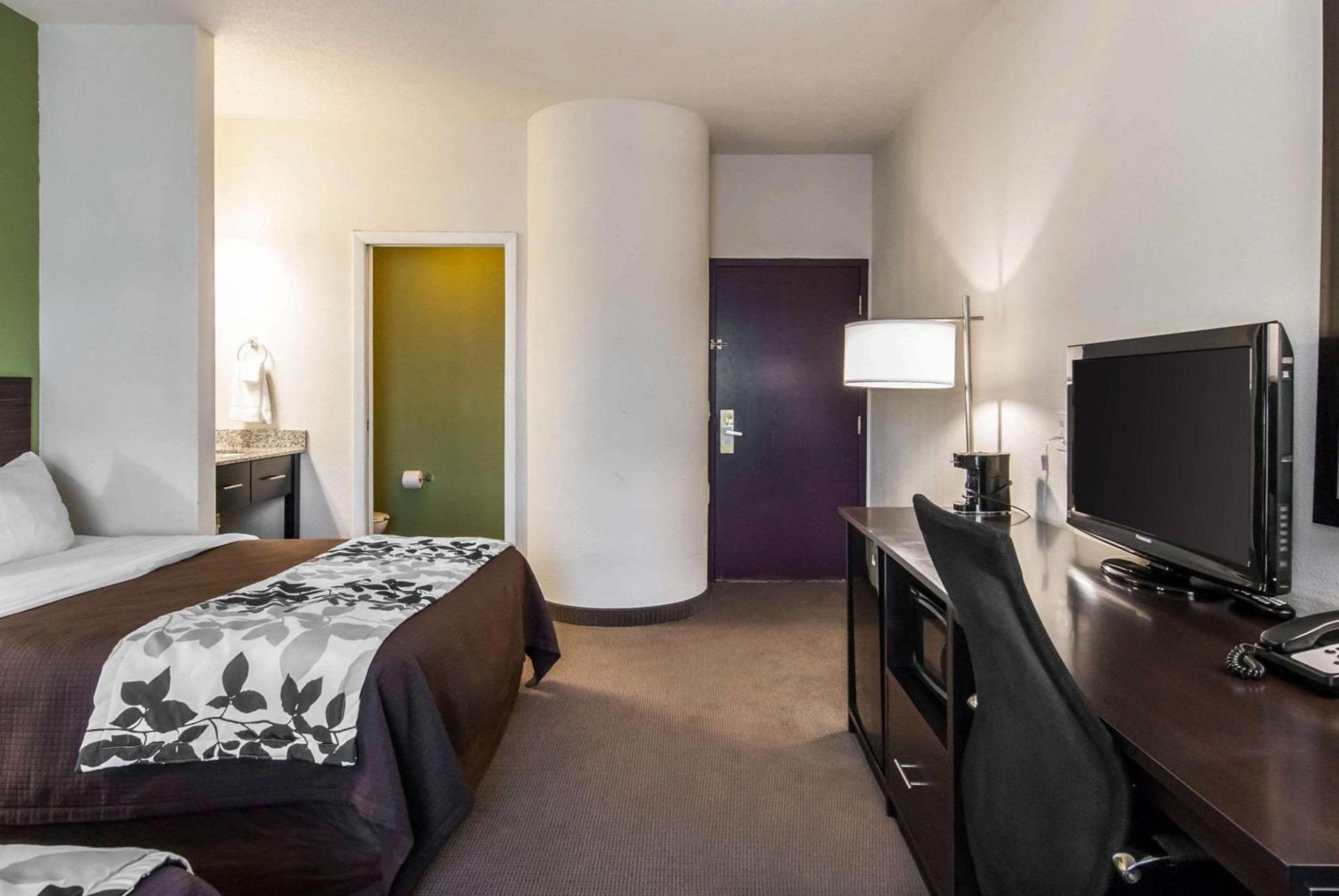 Sleep Inn Saint Charles North photo 11