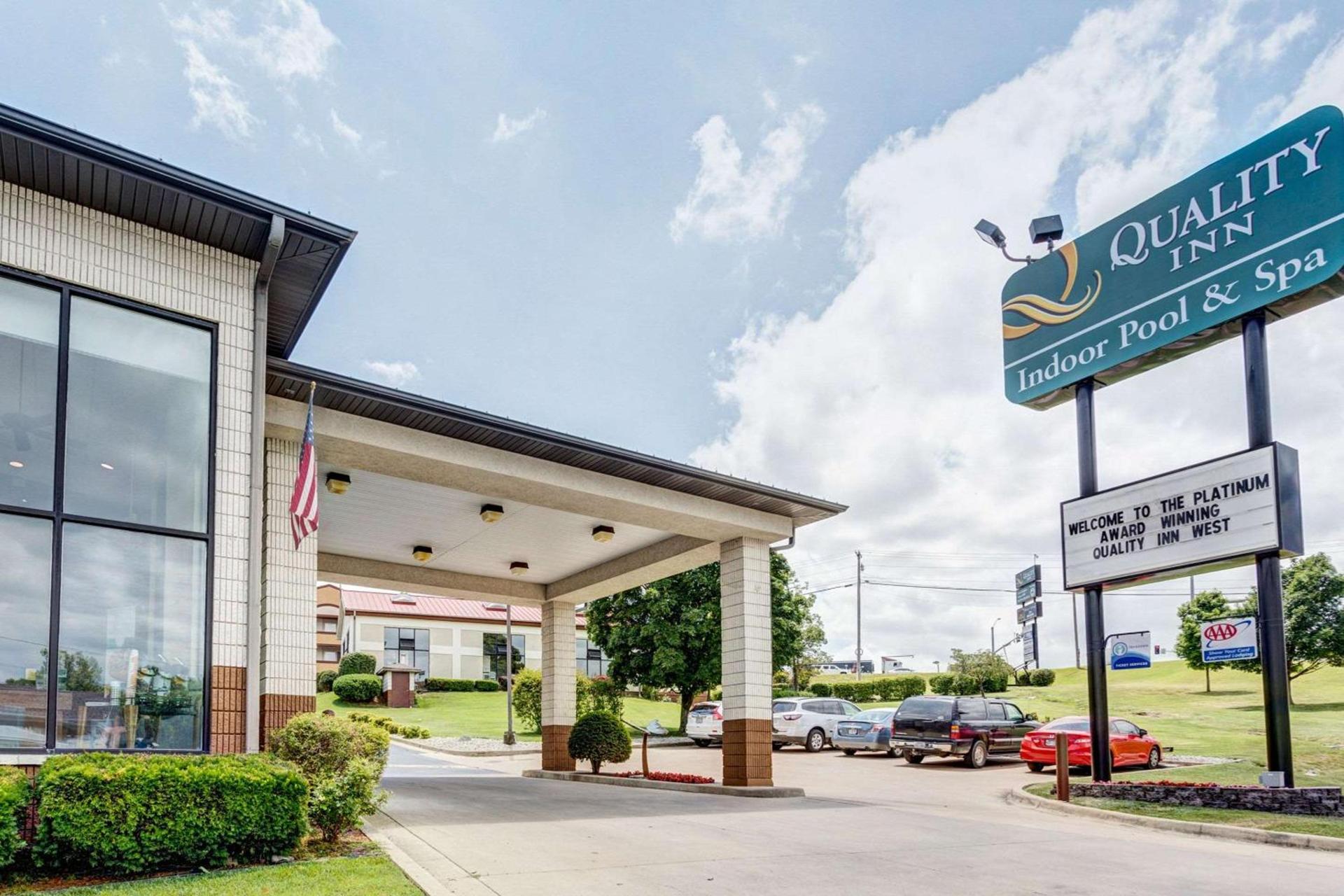 Quality Inn West-Branson Theatre District photo 6