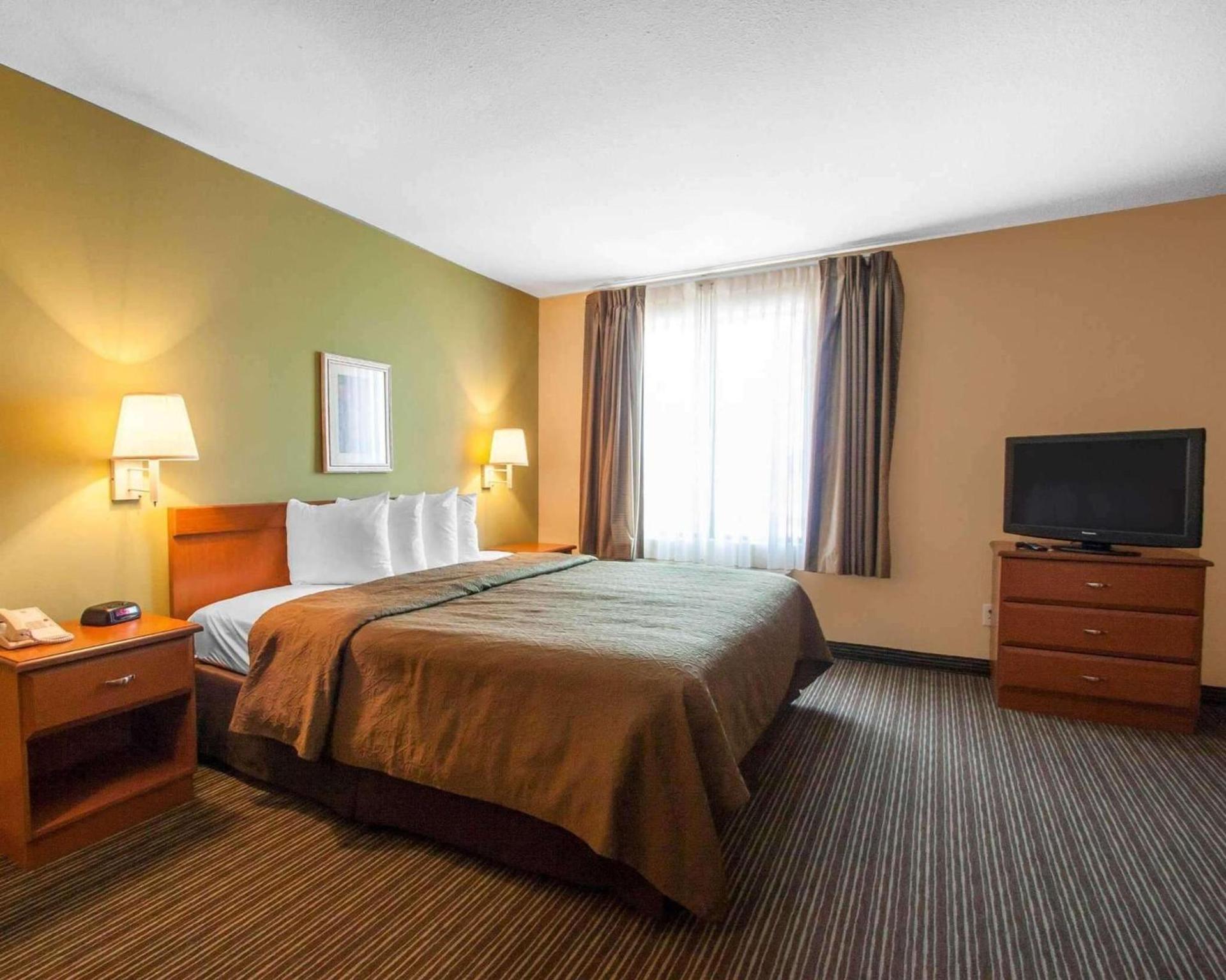 Quality Inn Joplin I-44 photo 2
