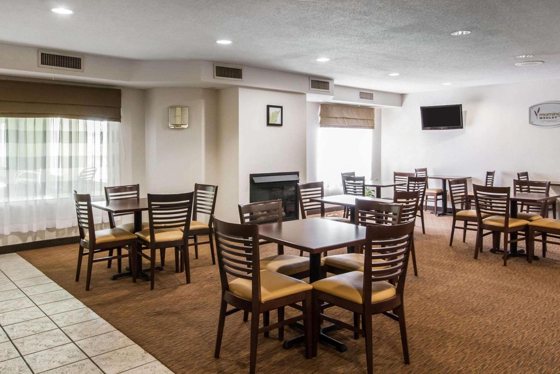 Sleep Inn Saint Charles North photo 28