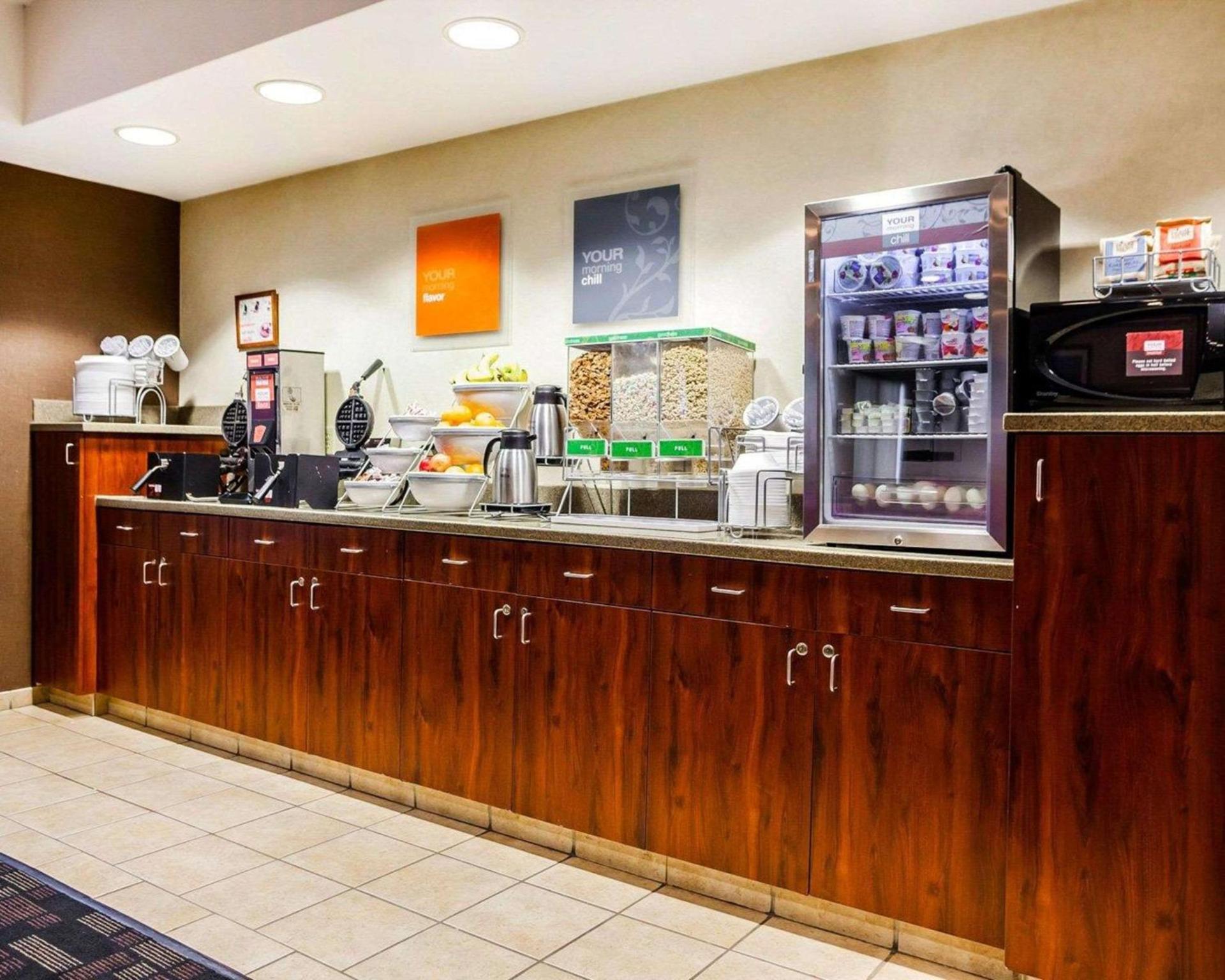 Comfort Suites Independence - Kansas City photo 24