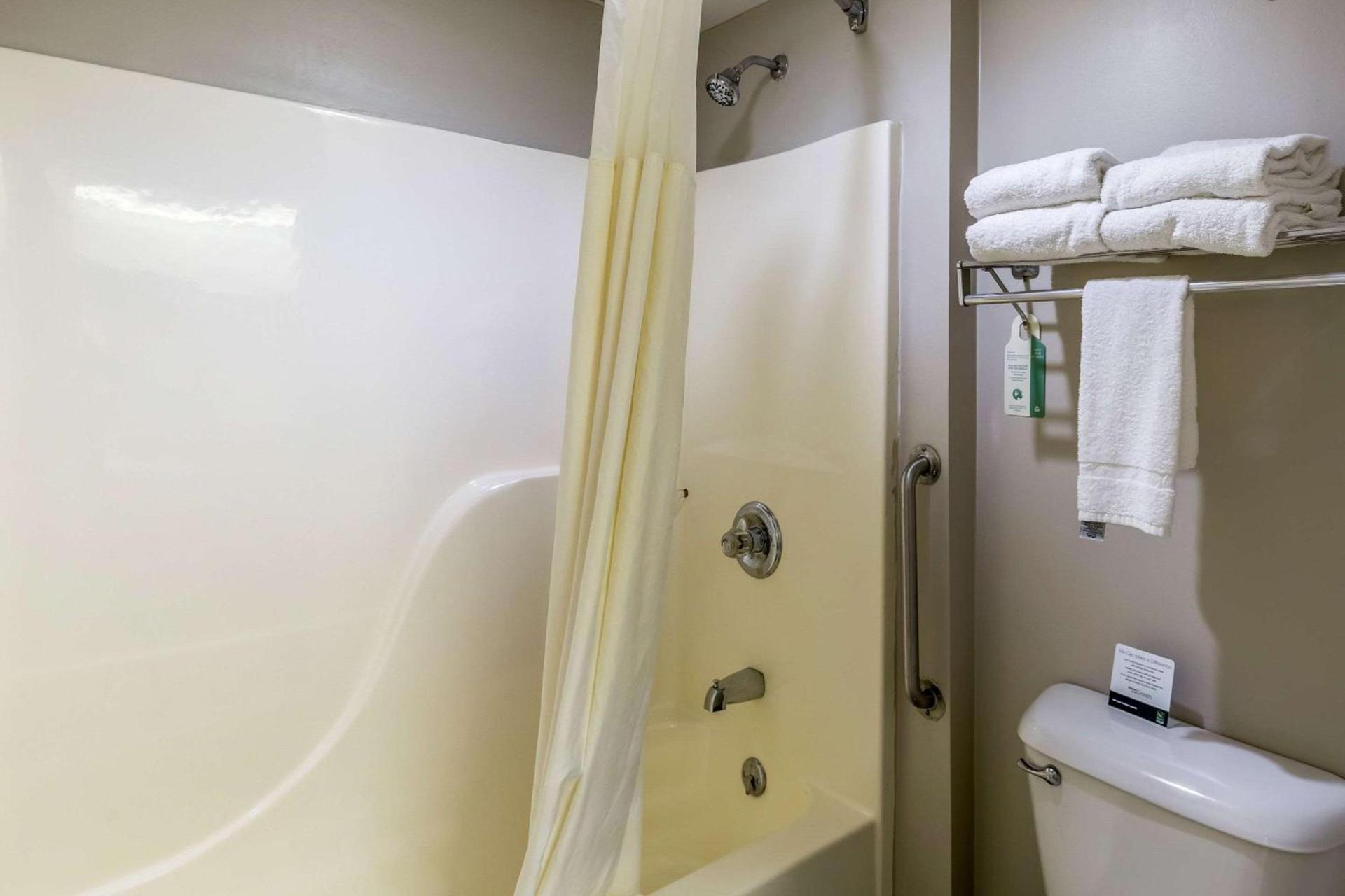 Quality Inn Rolla photo 9