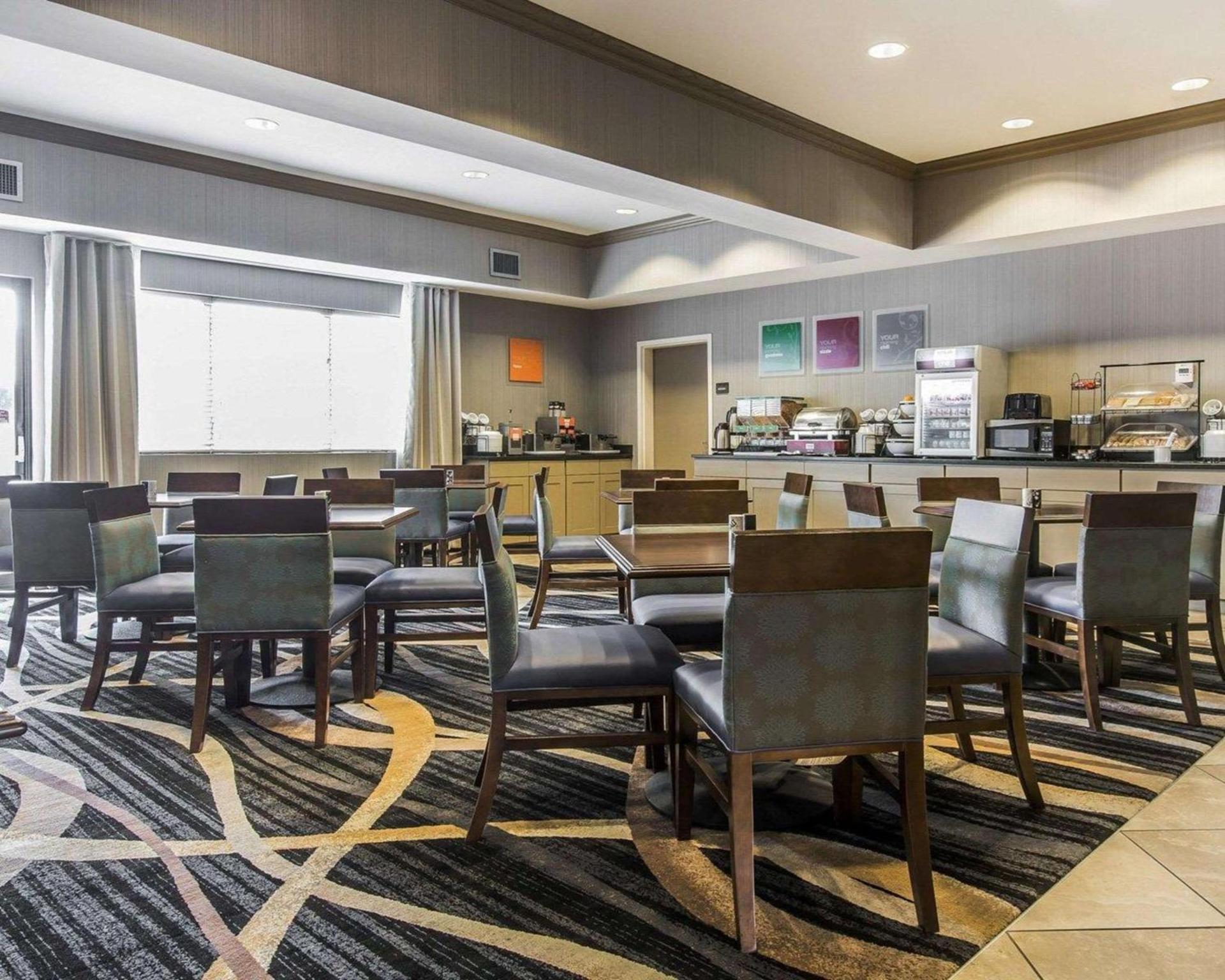 Comfort Inn Sullivan photo 30