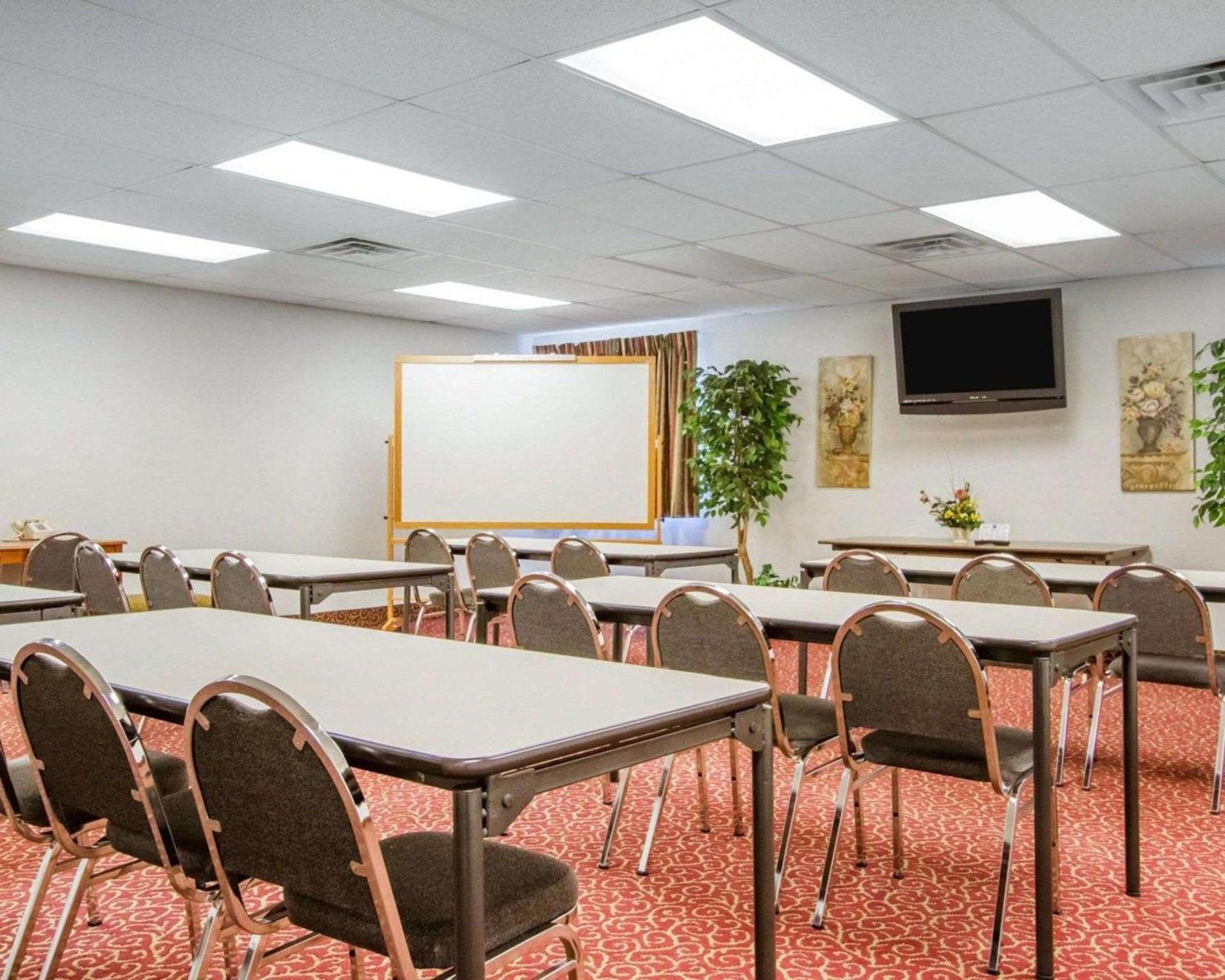 Comfort Inn Bolivar photo 14