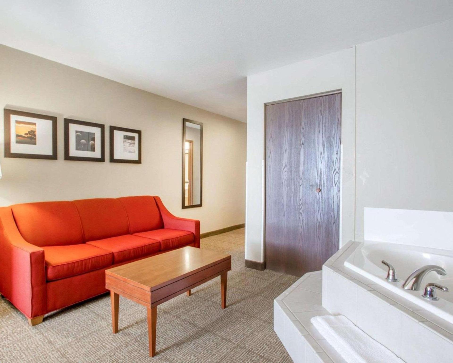 Comfort Inn Bolivar photo 10