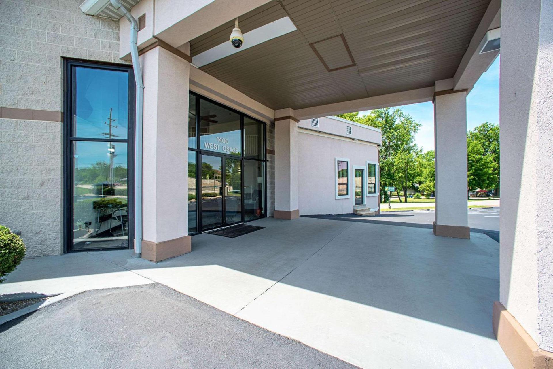 Quality Inn Near Six Flags St. Louis photo 15