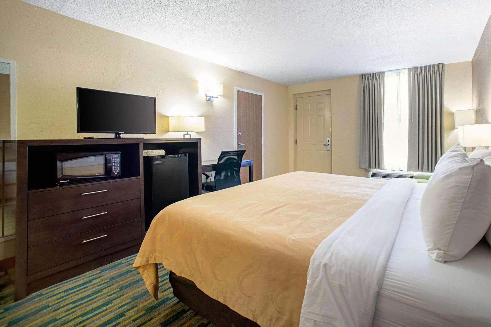 Quality Inn Near Six Flags St. Louis photo 19