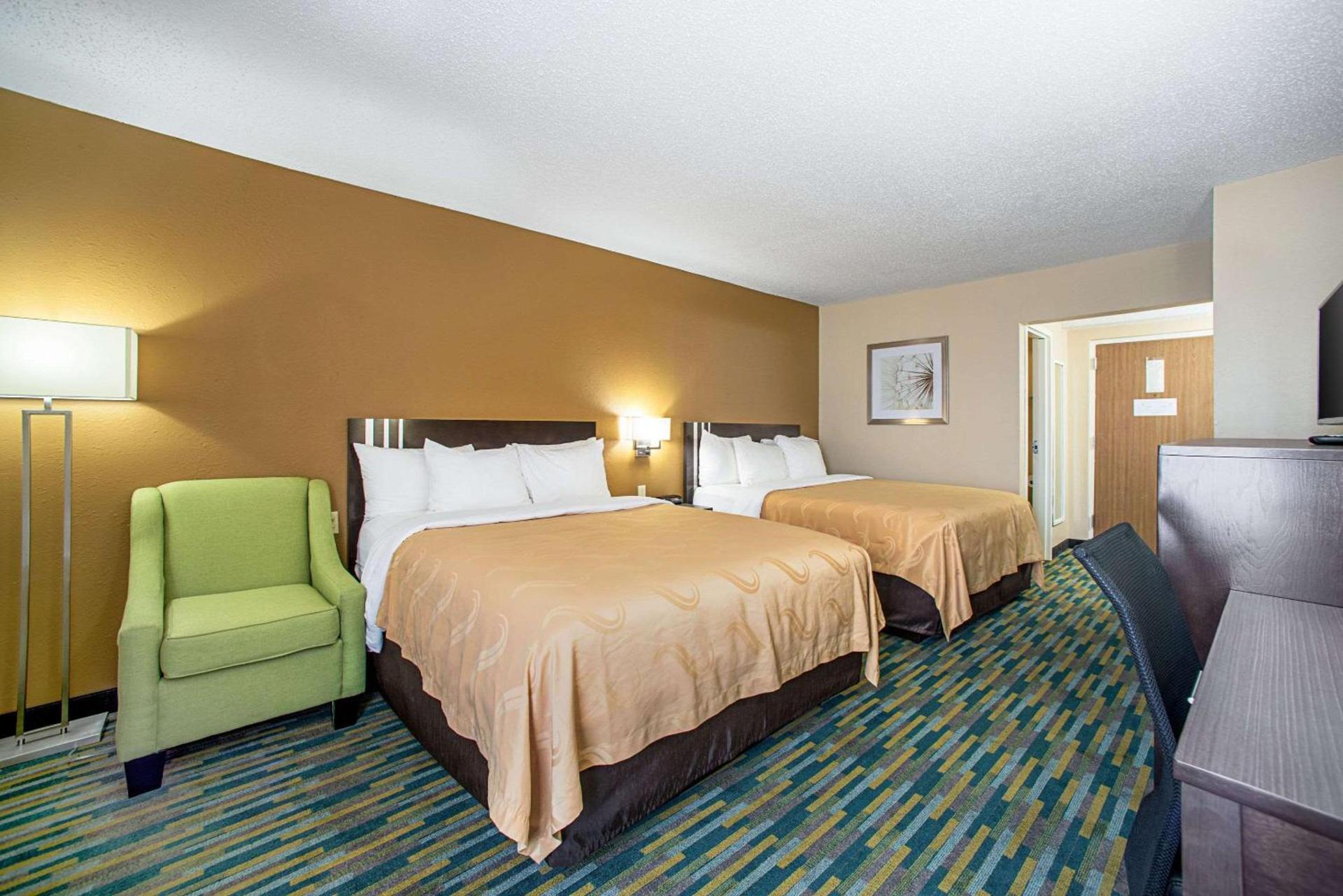 Quality Inn Near Six Flags St. Louis photo 20