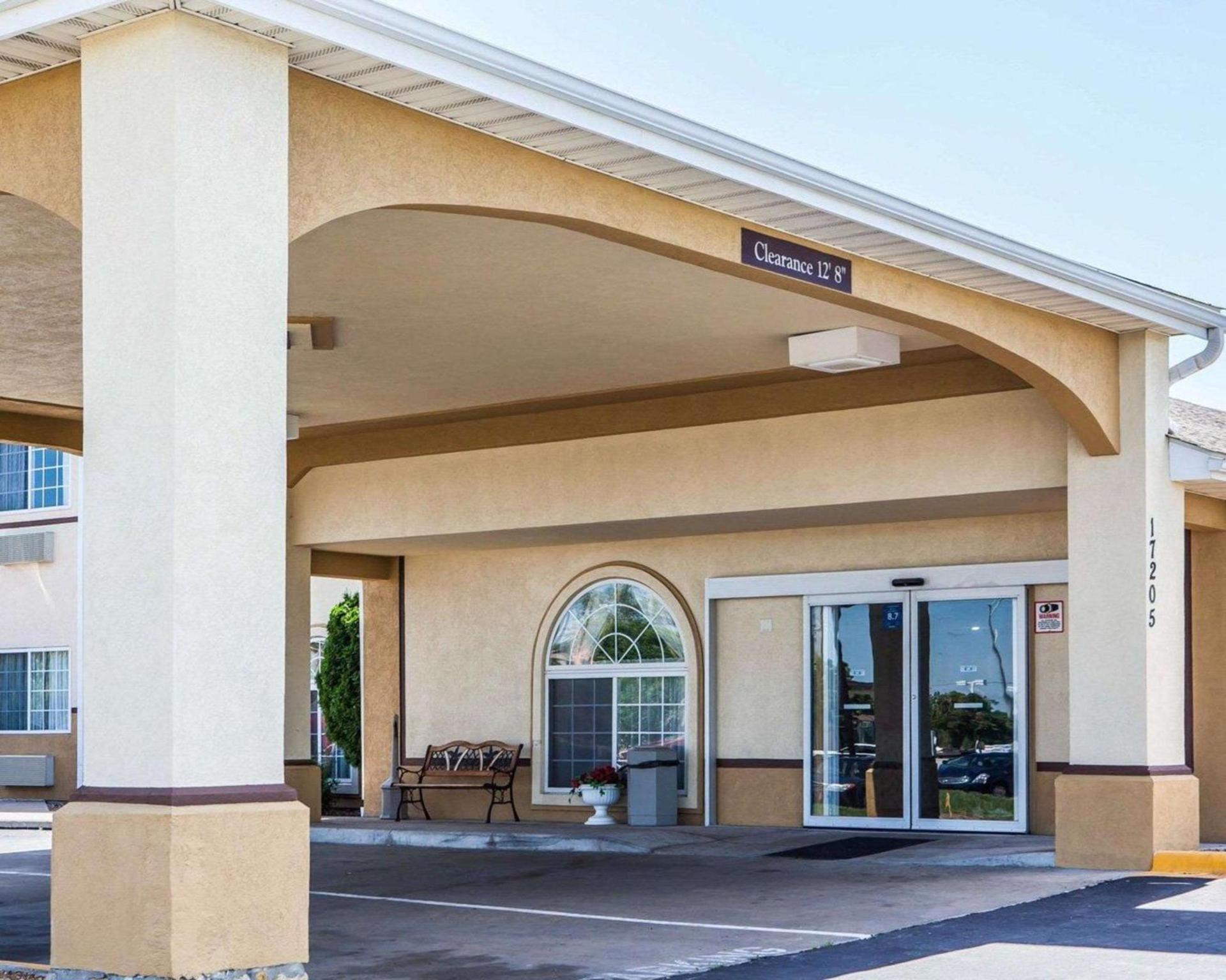Quality Inn Belton - Kansas City South photo 6