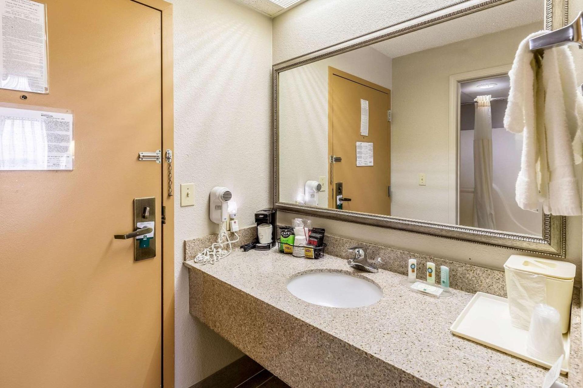 Quality Inn Rolla photo 28