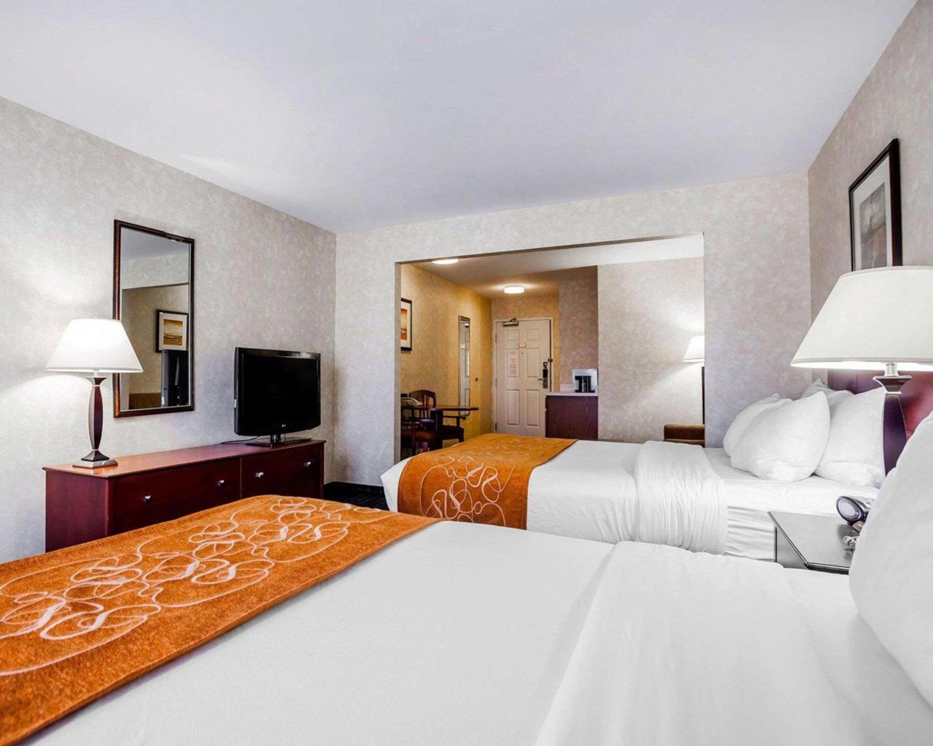 Comfort Suites Independence - Kansas City photo 7
