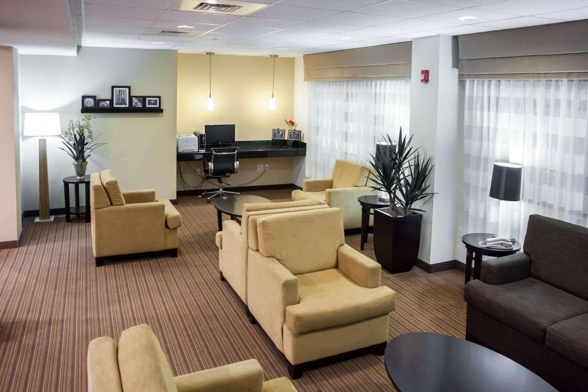 Sleep Inn & Suites Indoor Waterpark photo 7