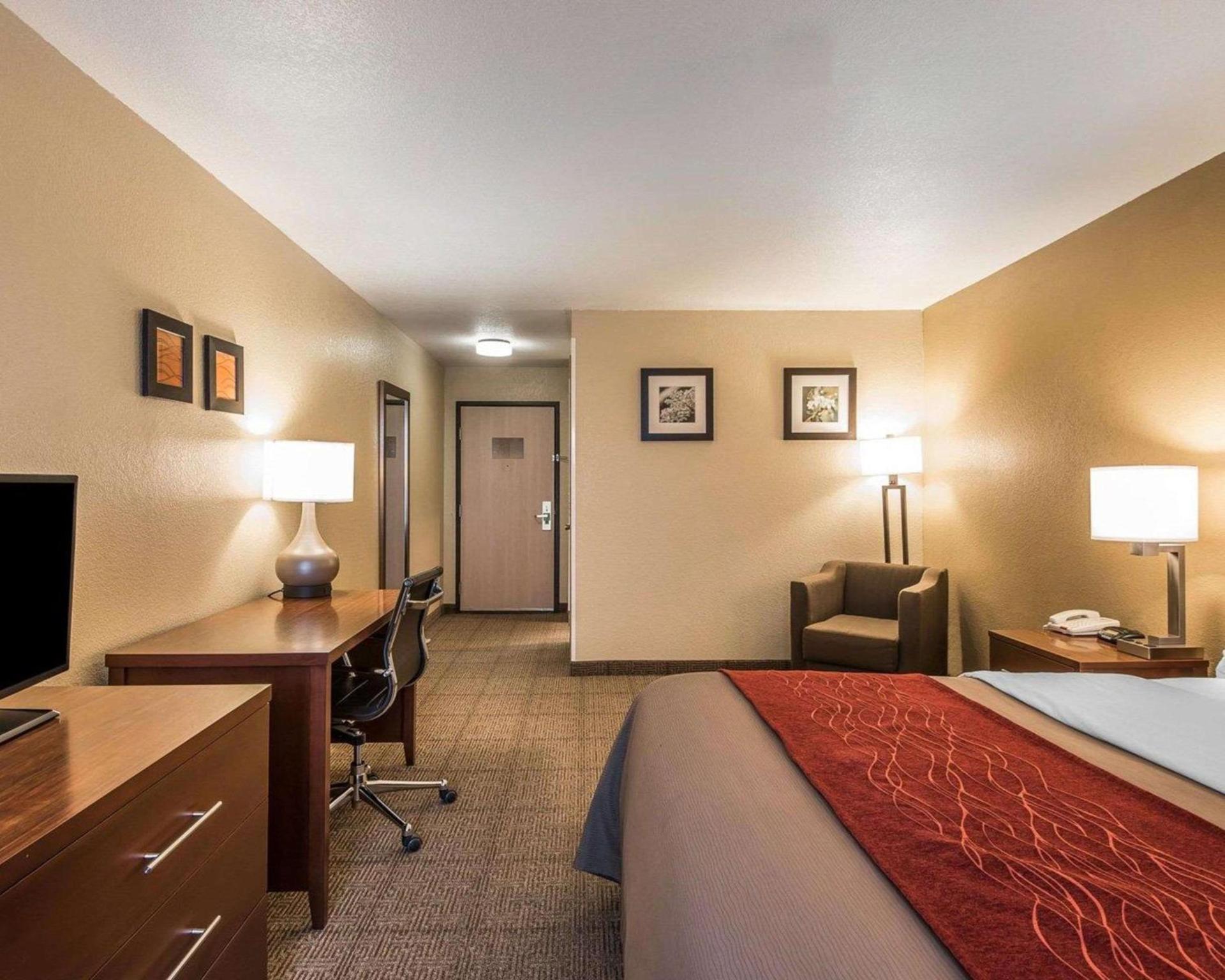 Quality Inn & Suites Bethany photo 4