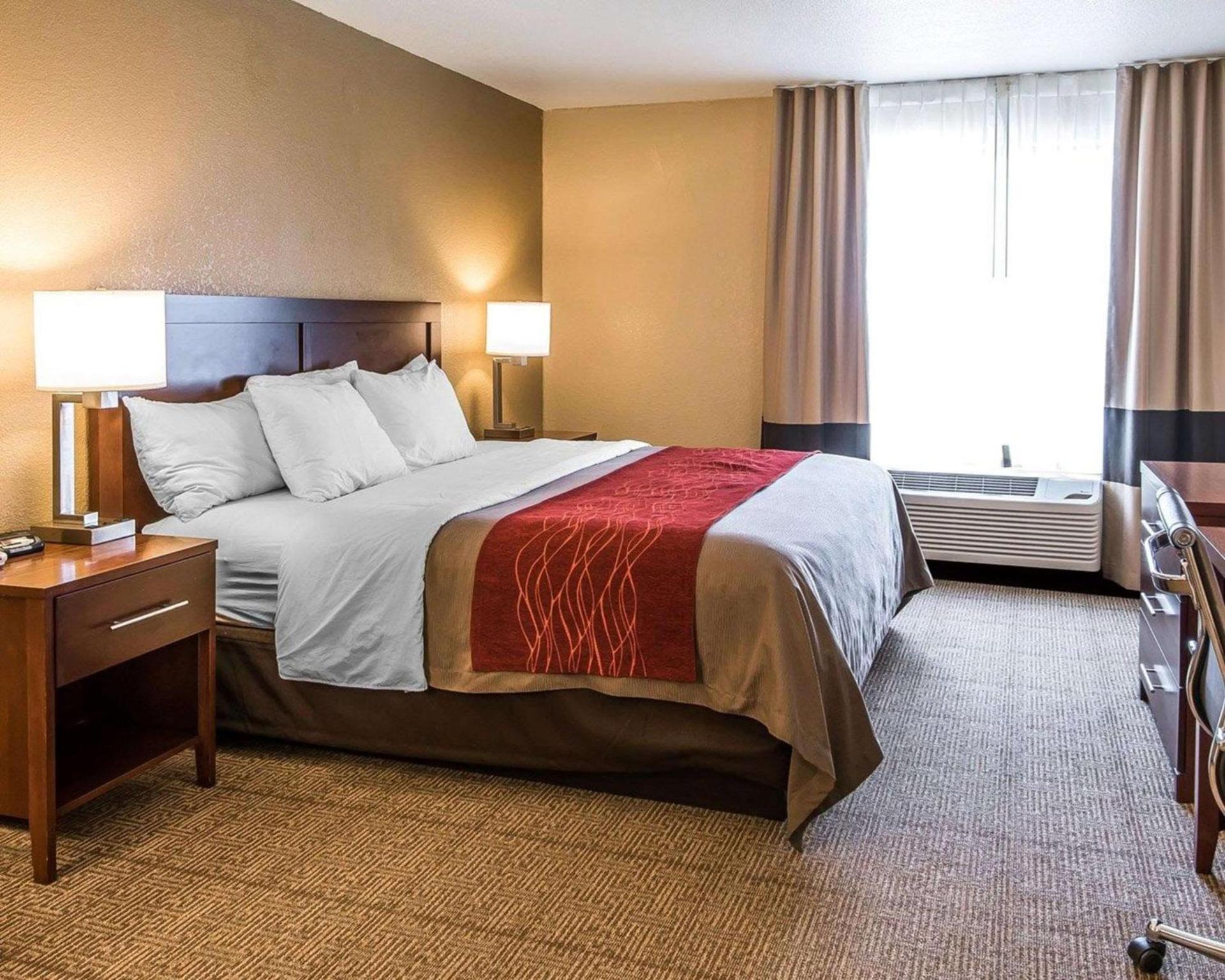 Quality Inn & Suites Bethany photo 8