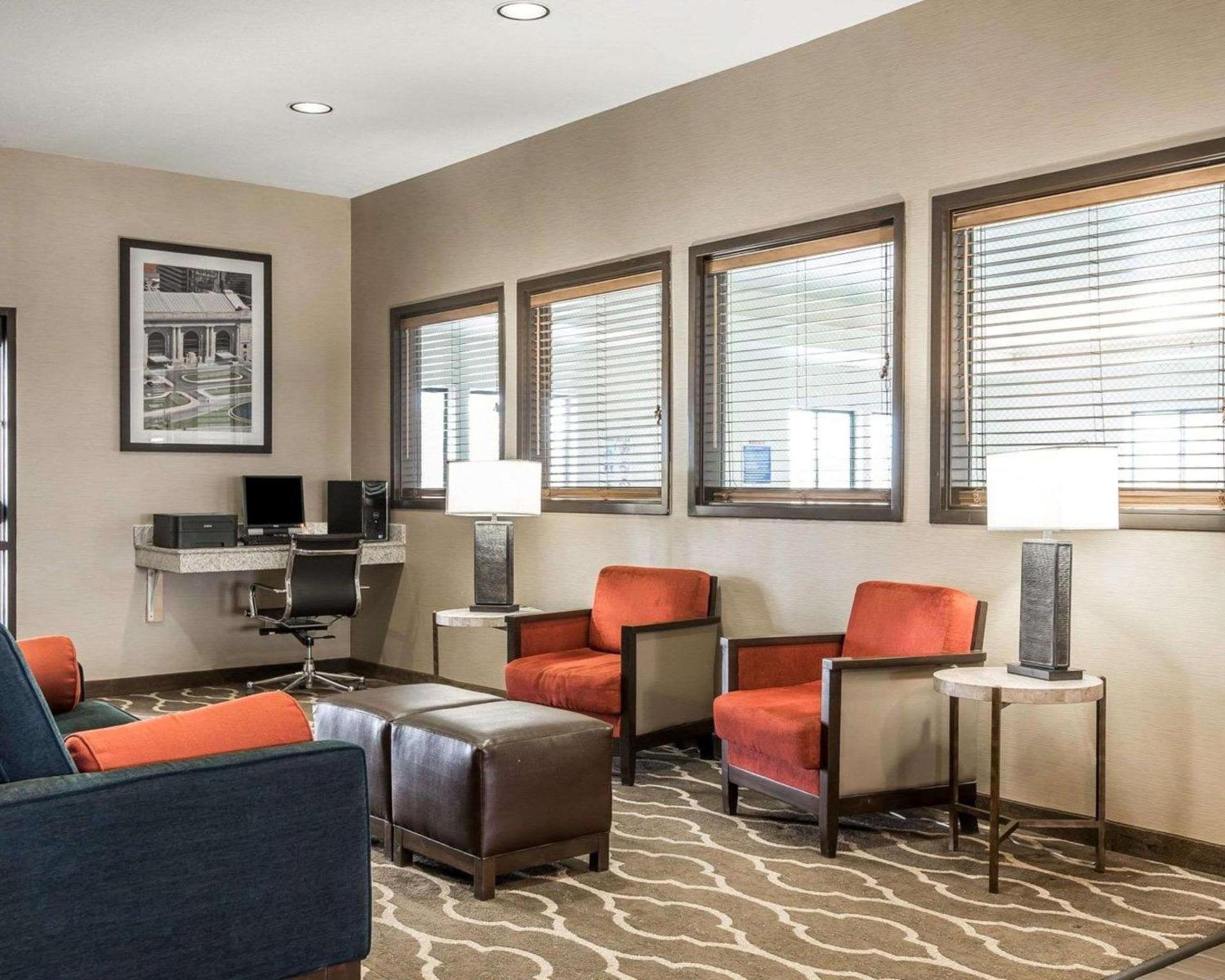 Quality Inn & Suites Bethany photo 2