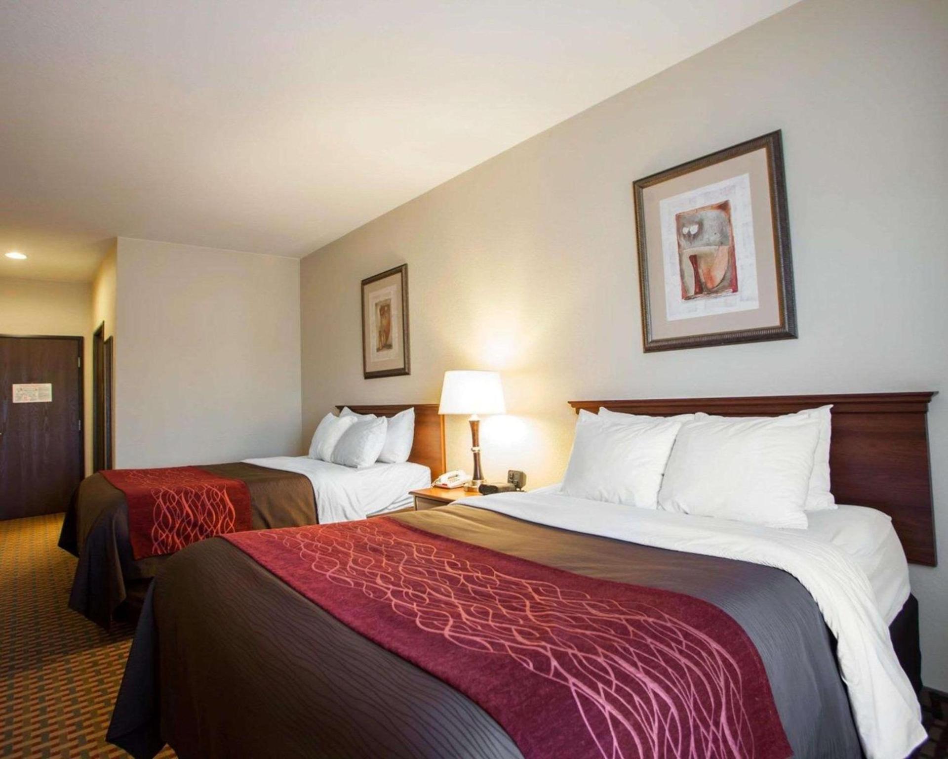Comfort Inn & Suites Harrisonville photo 13