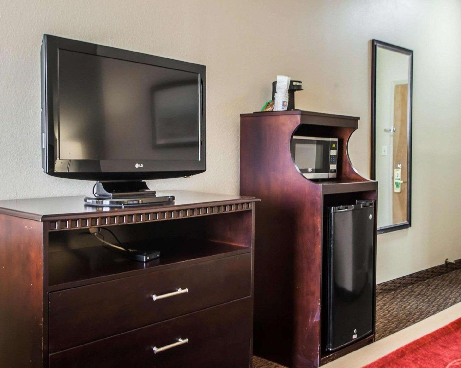 Quality Inn Belton - Kansas City South photo 18