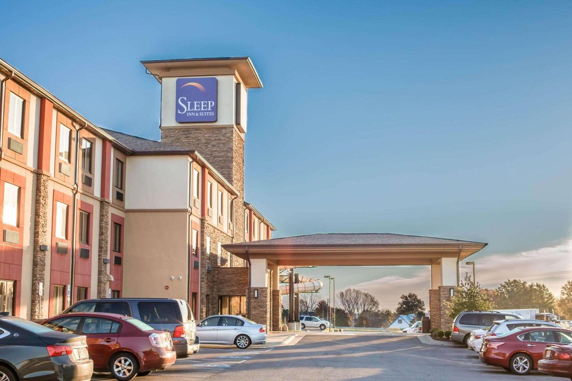 Sleep Inn & Suites Indoor Waterpark photo 4