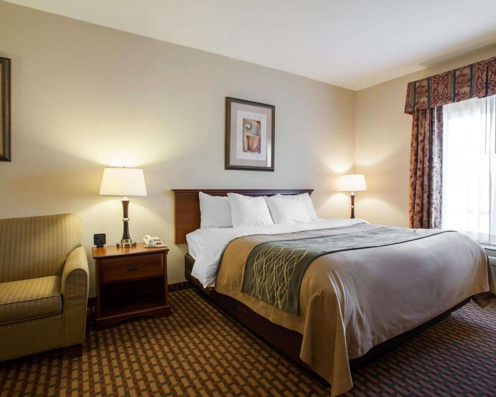 Comfort Inn & Suites Harrisonville photo 16