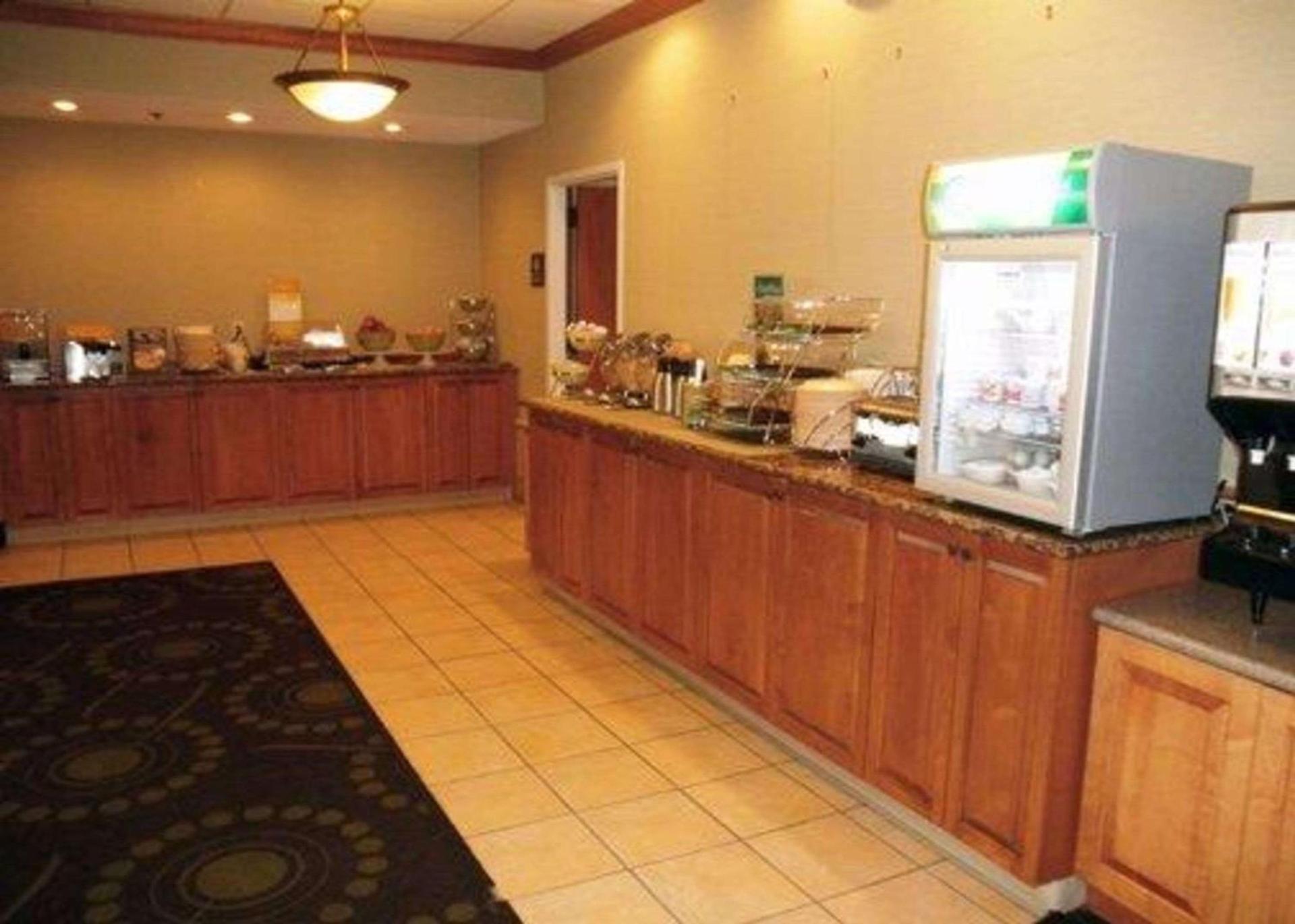 Quality Inn Florissant-St Louis photo 6