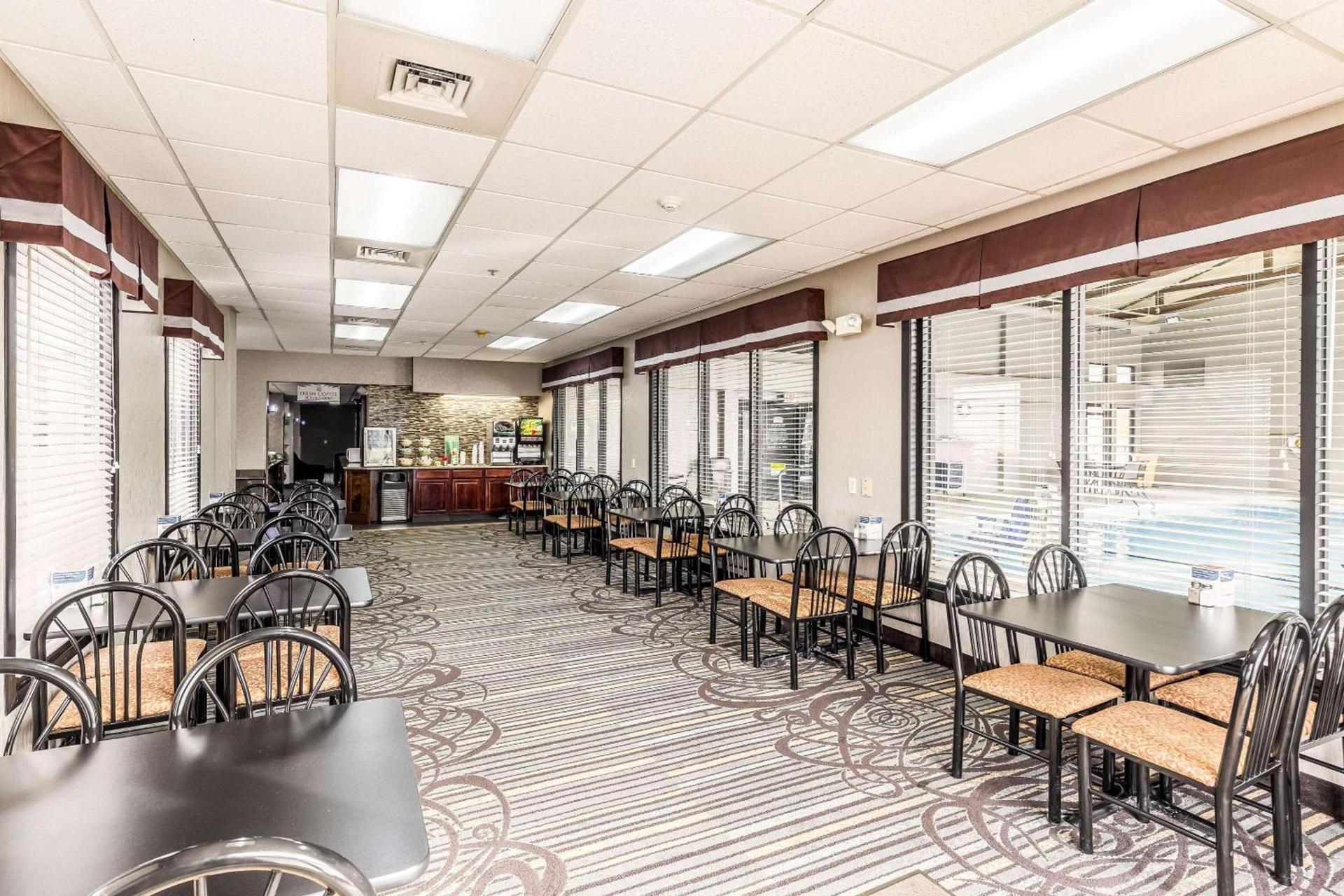 Quality Inn West Plains photo 32