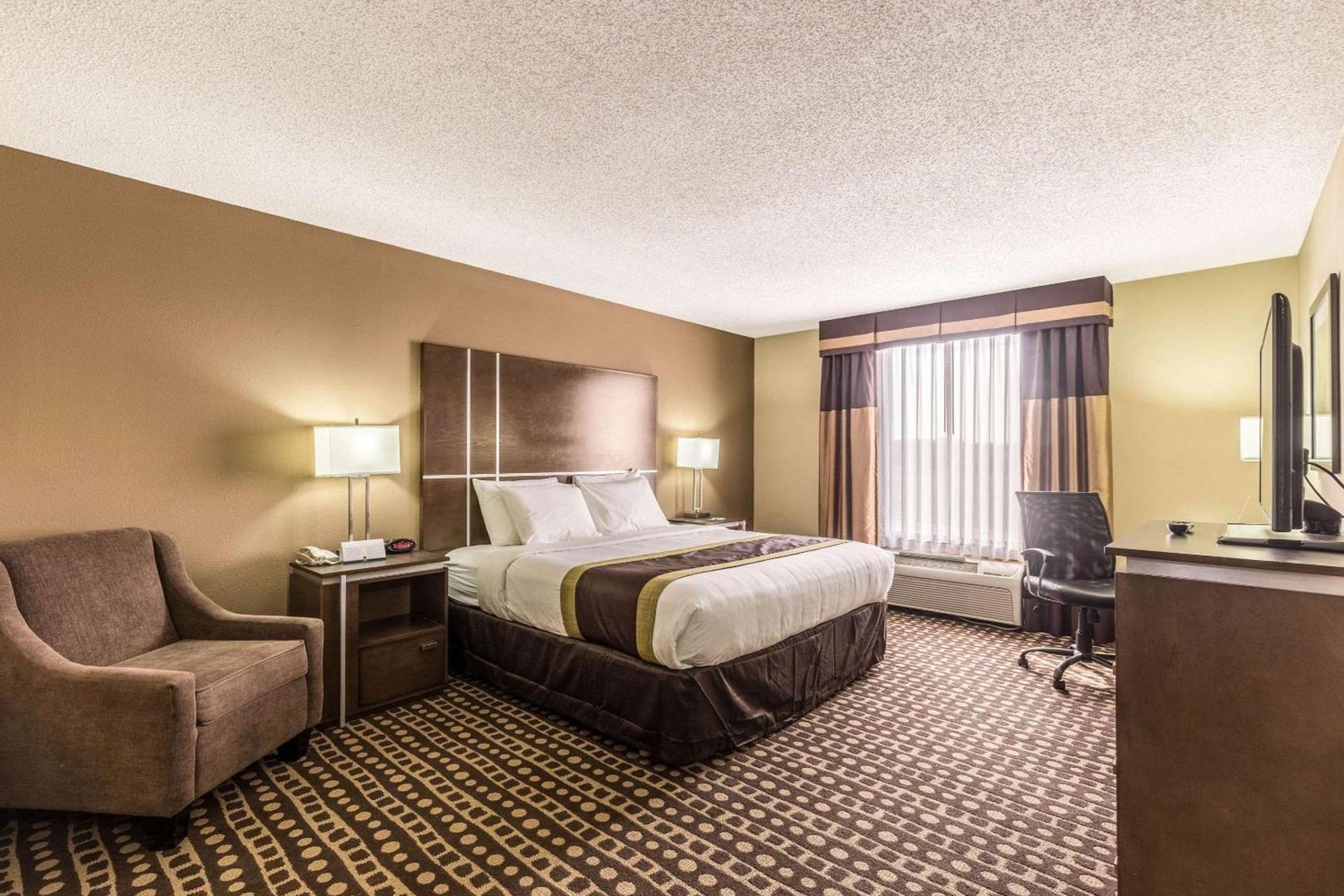 Quality Inn West Plains photo 16