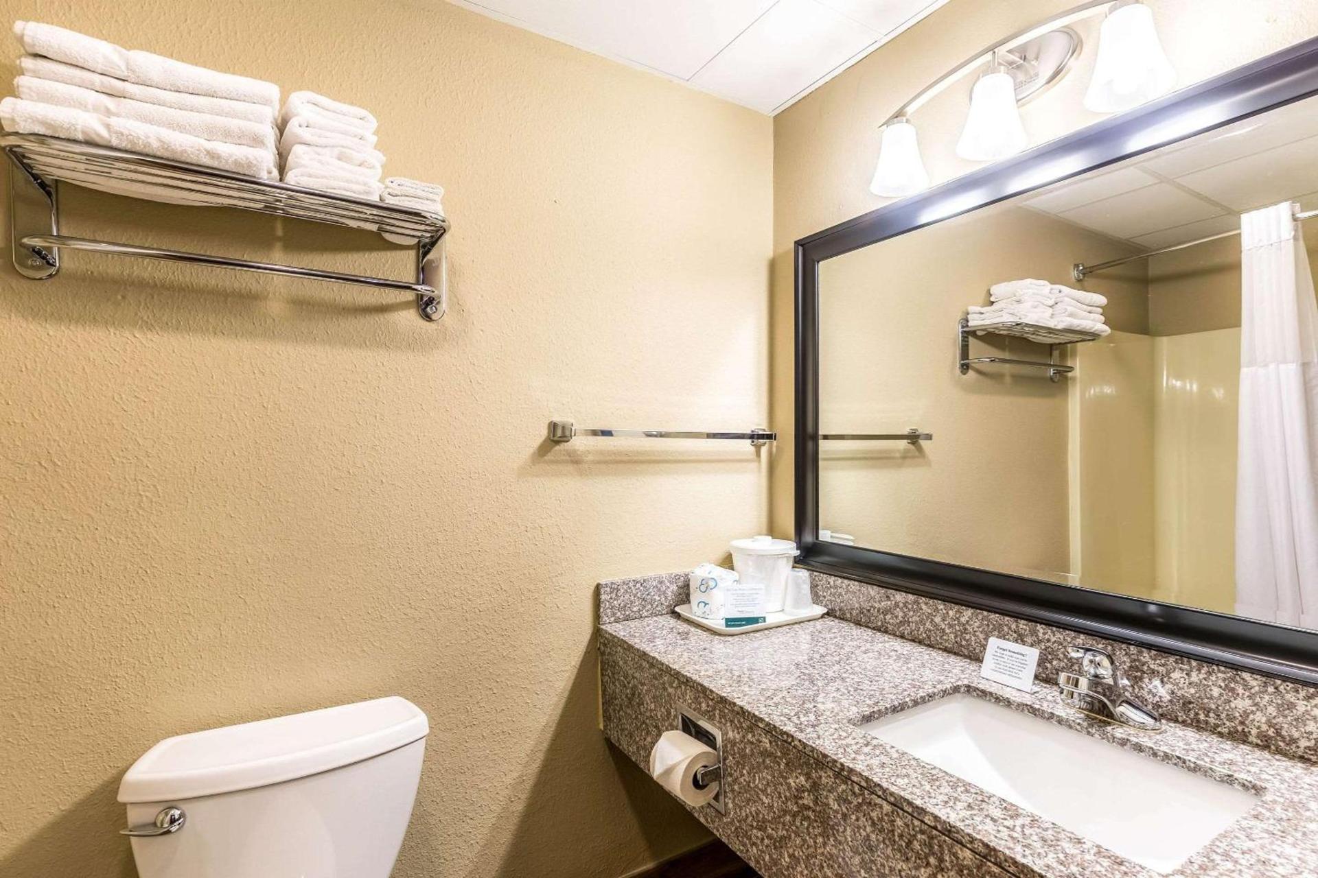 Quality Inn West Plains photo 22
