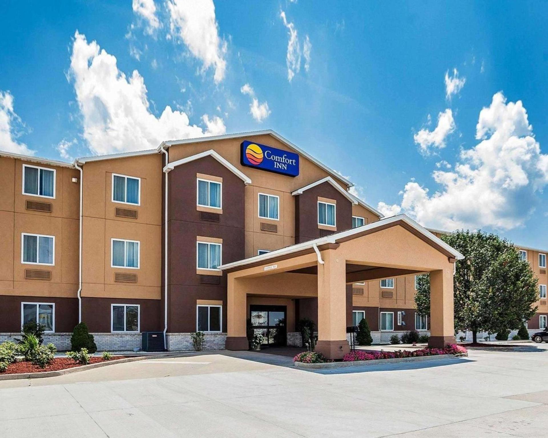 Comfort Inn & Suites Moberly photo 1