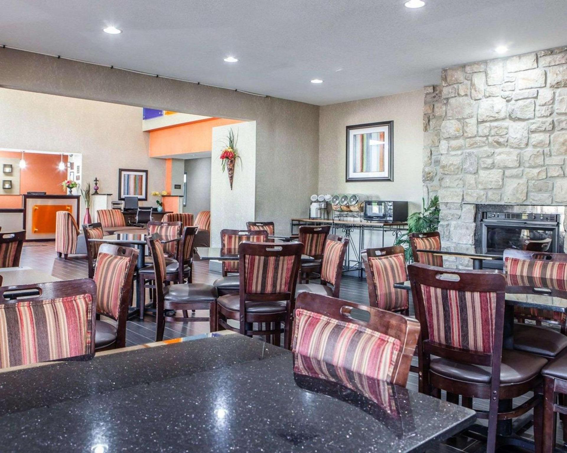 Comfort Inn Lees Summit - Hwy 50 & Hwy 291 photo 31