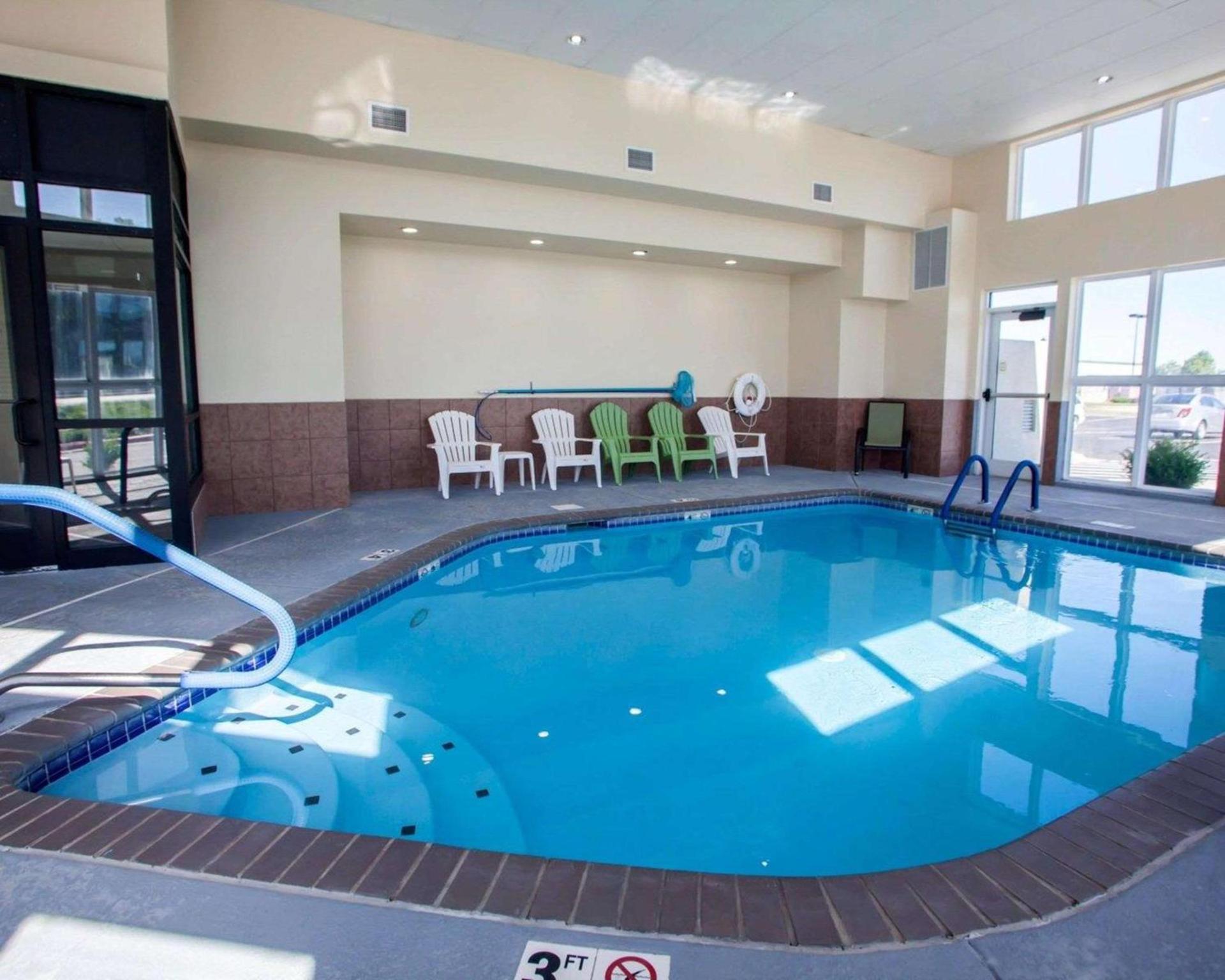 Comfort Inn & Suites Harrisonville photo 26