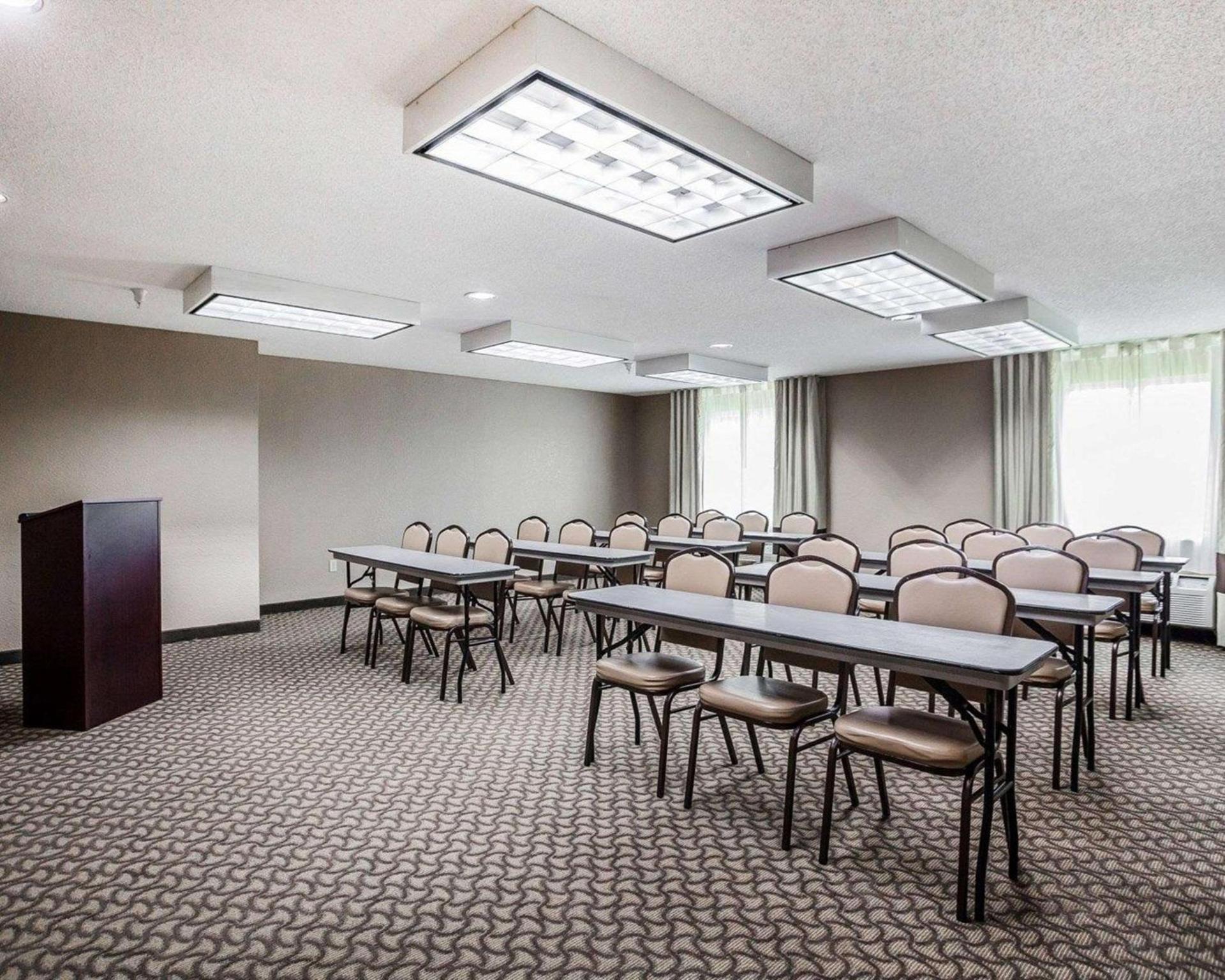 Comfort Inn & Suites Moberly photo 26