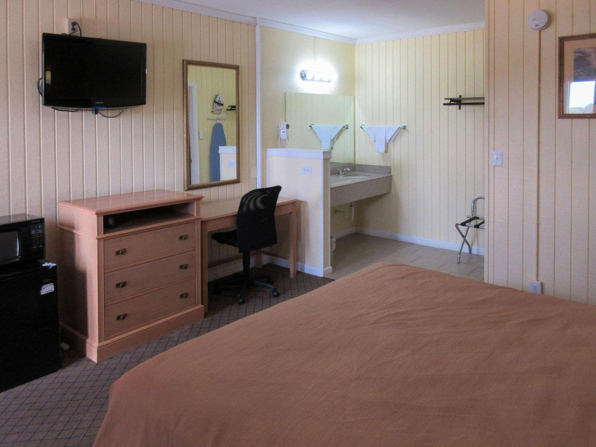 Rodeway Inn Kansas City Downtown Area photo 7