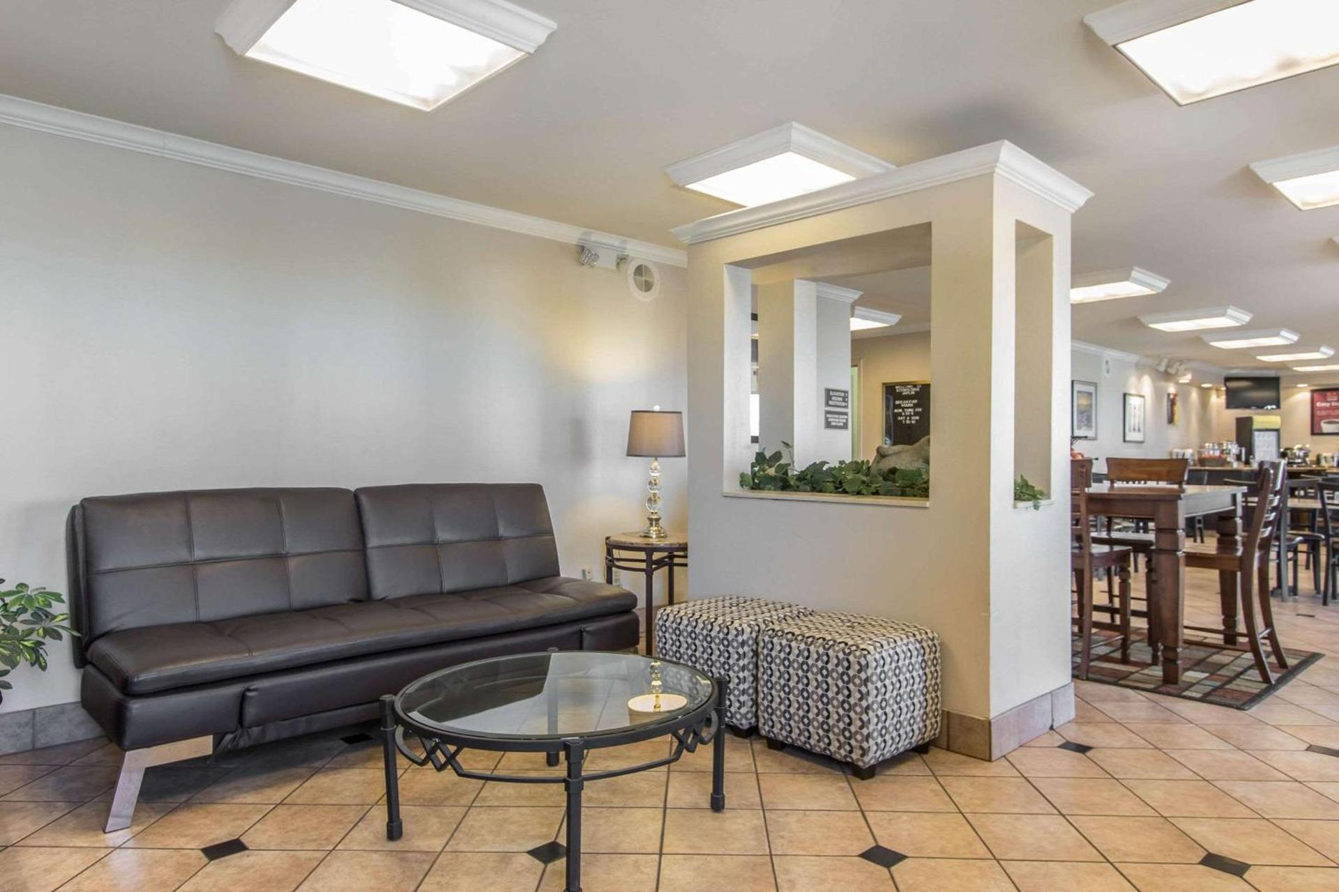 Greenstay Hotel Joplin Missouri photo 2
